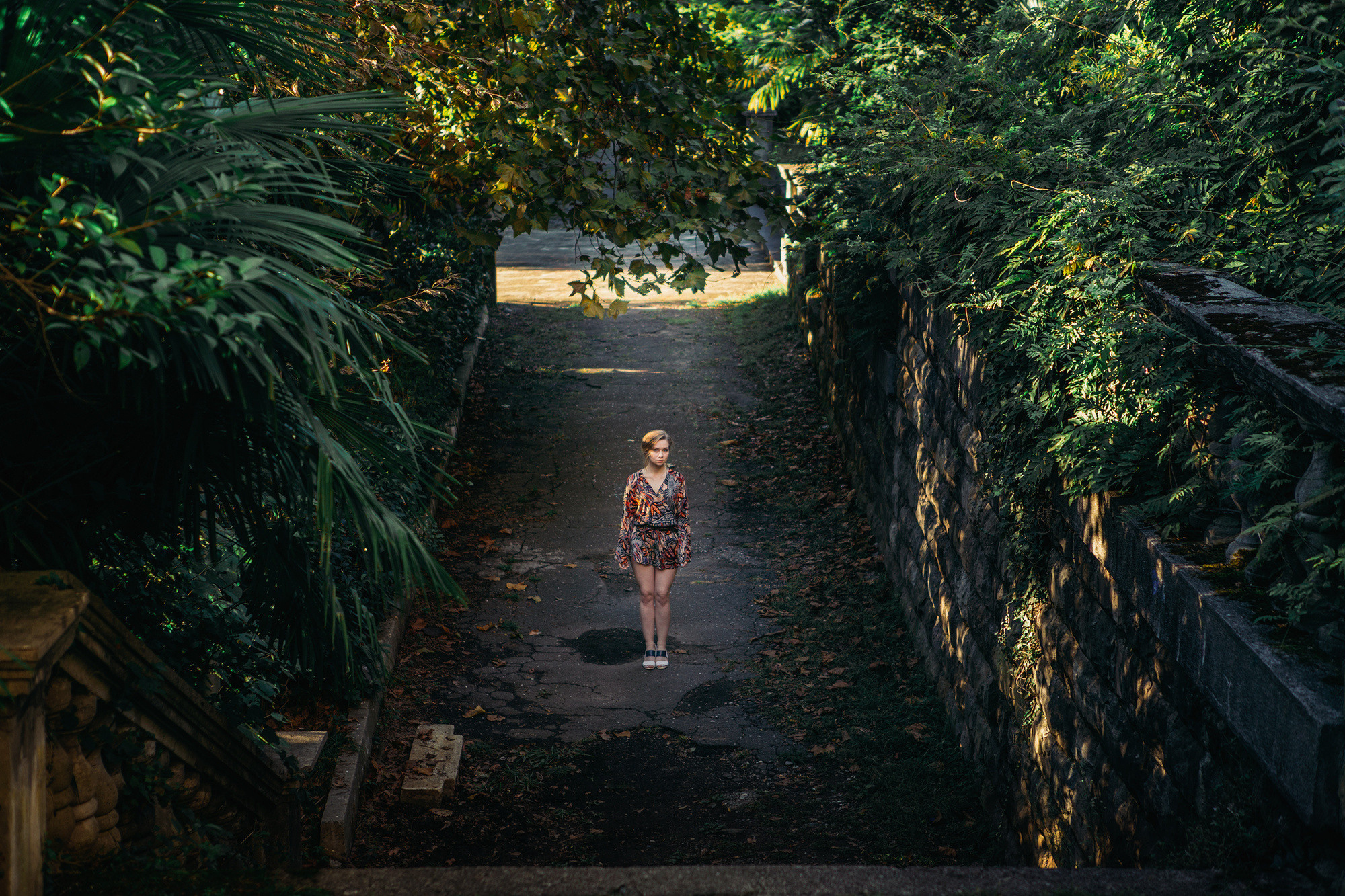 Лавстори в Сочи около заброшенного санатория Орджоникидзе