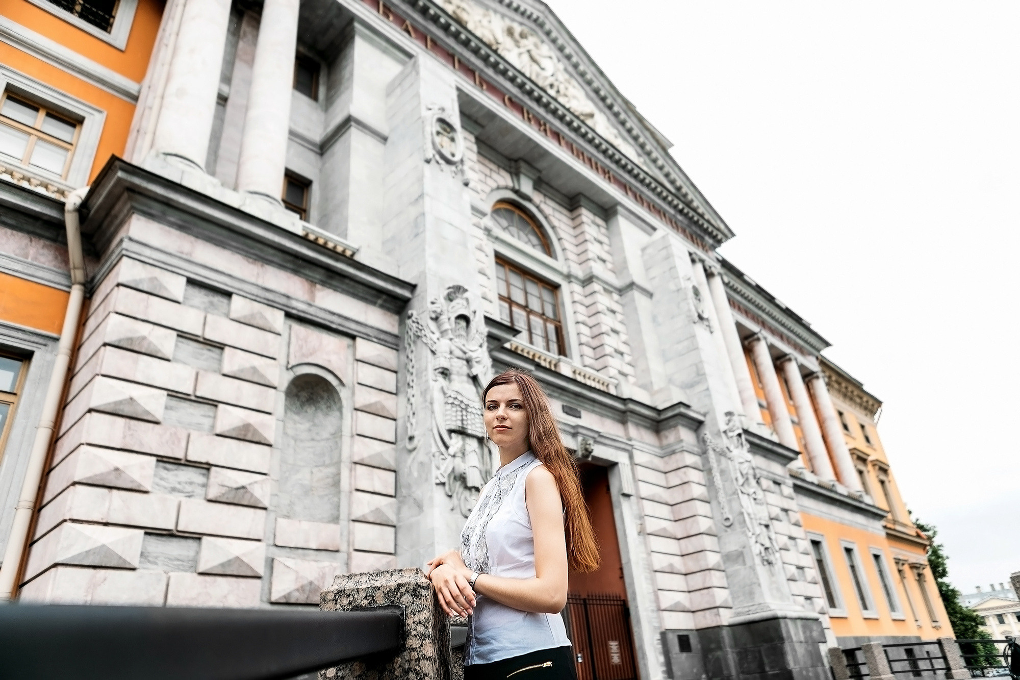 Любовная история на берегу моря и в центре Санкт-Петербурга