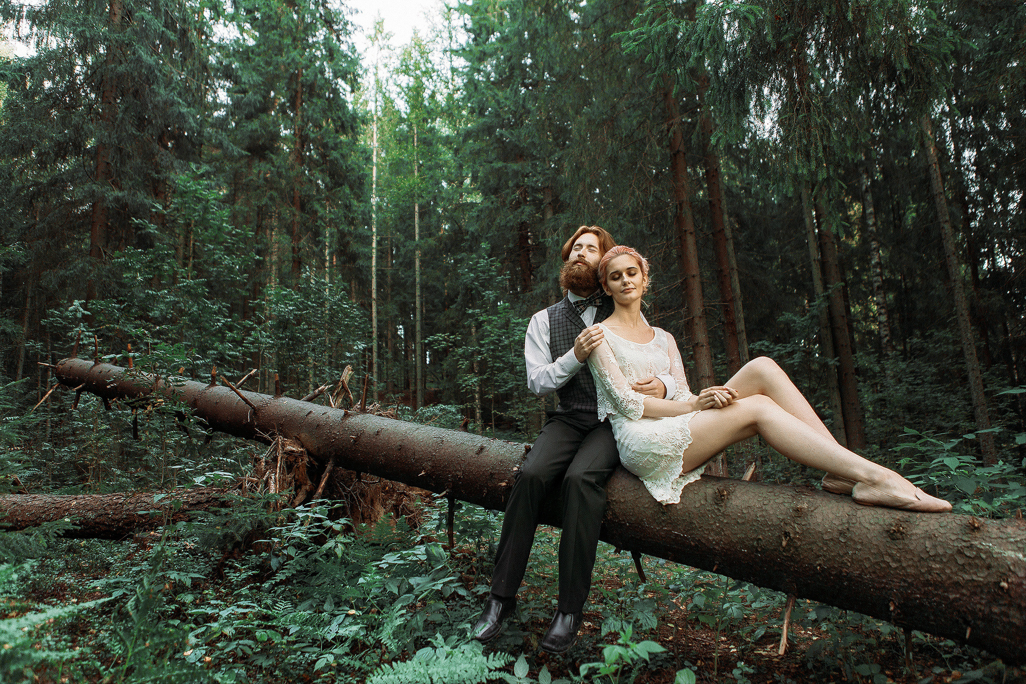 Атмосферная фотосессия о любви, лавстори на природе