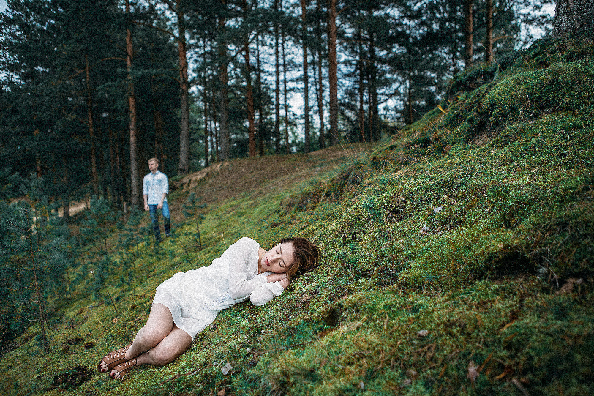 Лавстори фотосессия на природе и в лесу