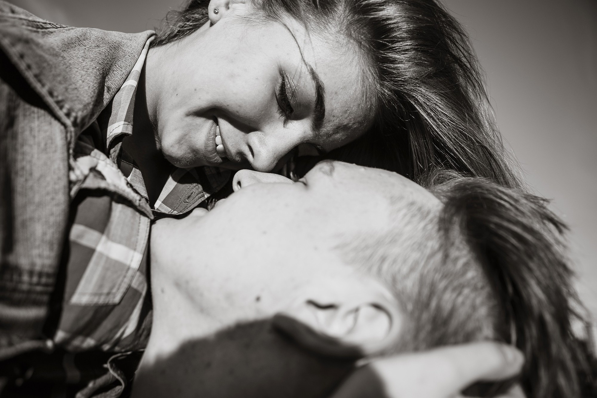 Предсвадебная лавстори около гостиницы Прибалтийская