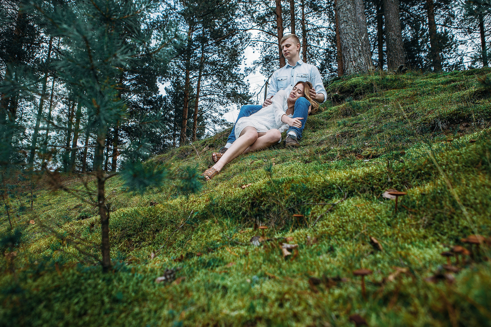 Лавстори фотосессия на природе и в лесу