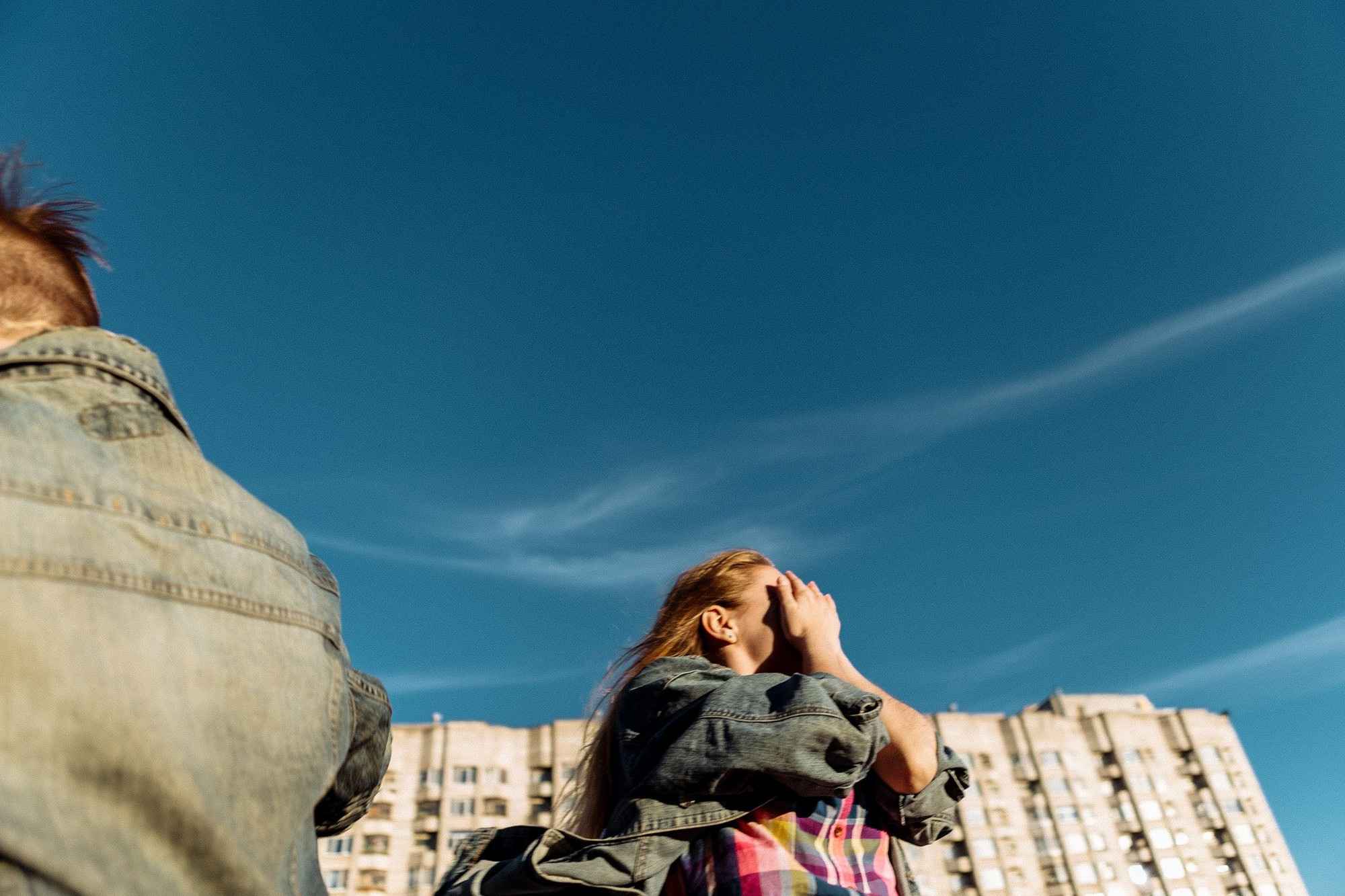 Предсвадебная лавстори около гостиницы Прибалтийская