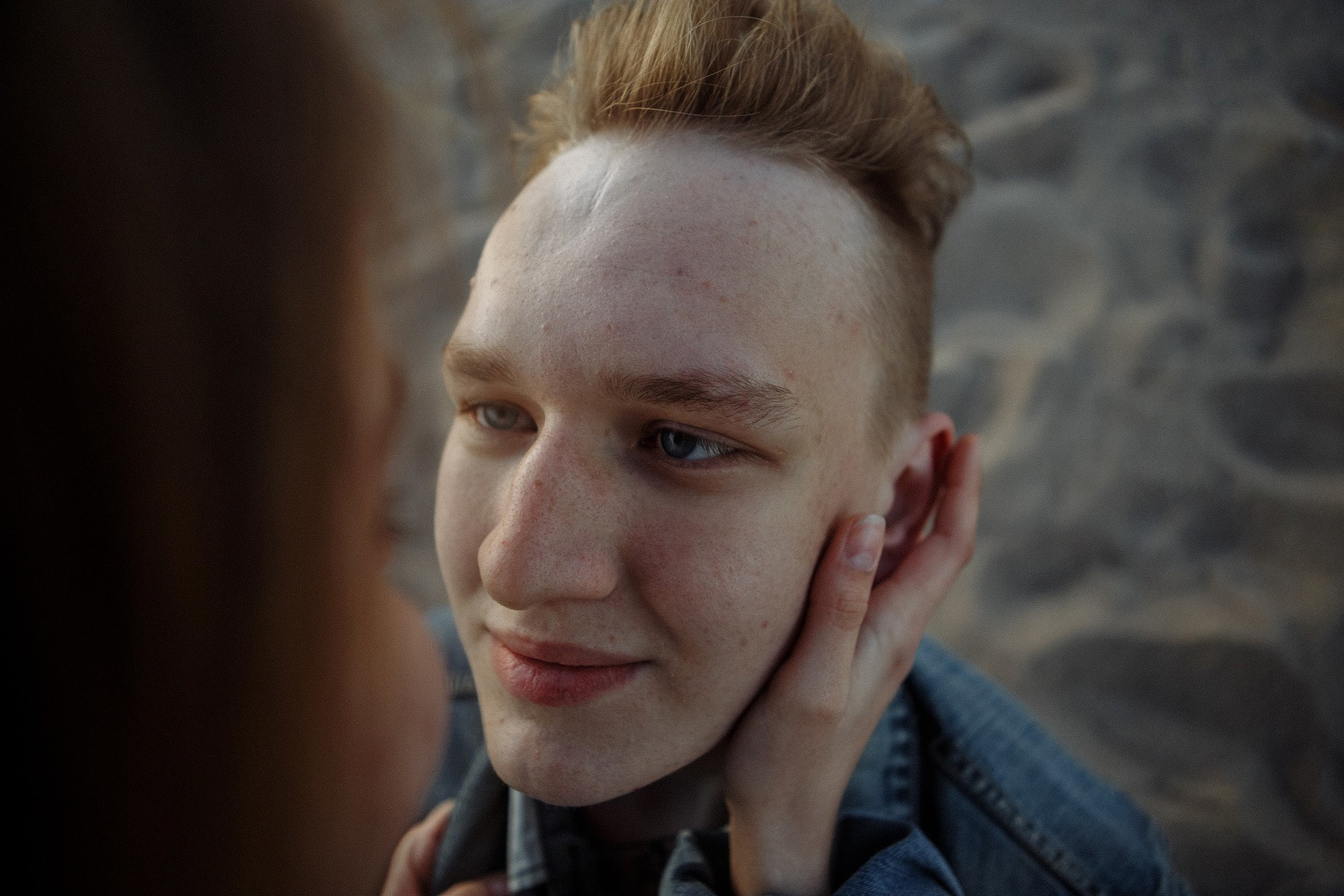 Предсвадебная лавстори около гостиницы Прибалтийская