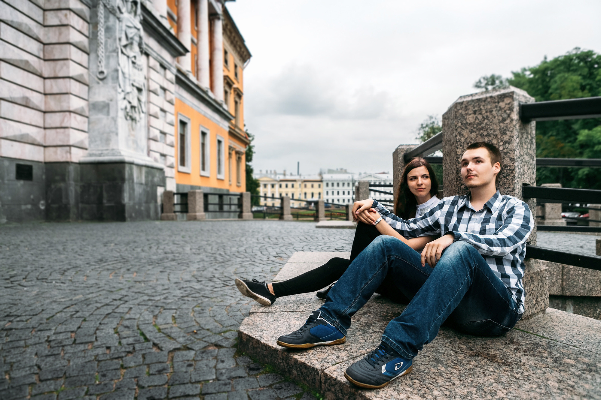 Любовная история на берегу моря и в центре Санкт-Петербурга