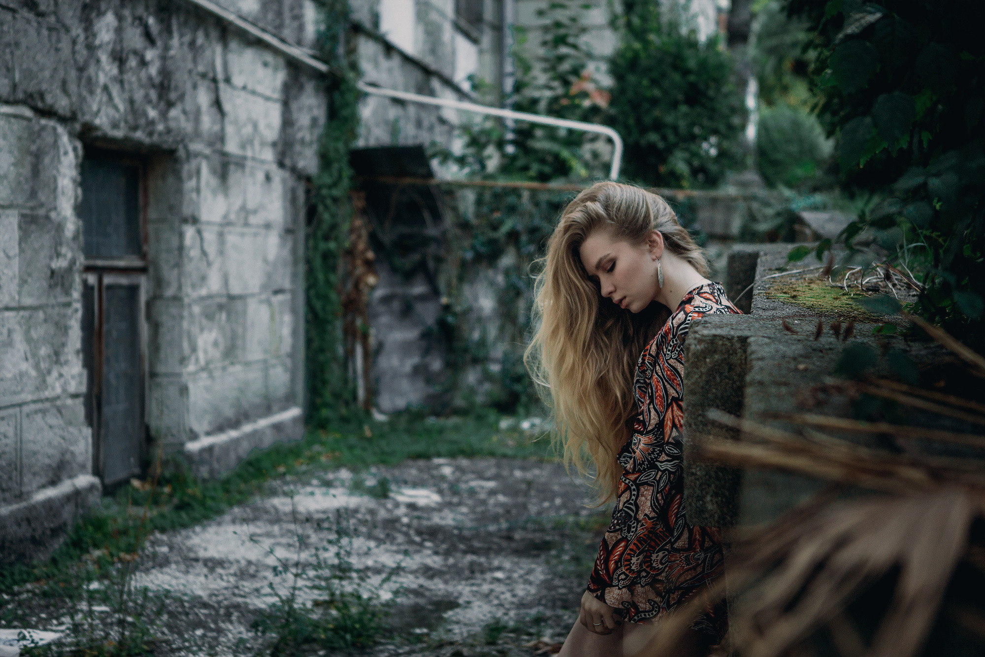 Лавстори в Сочи около заброшенного санатория Орджоникидзе