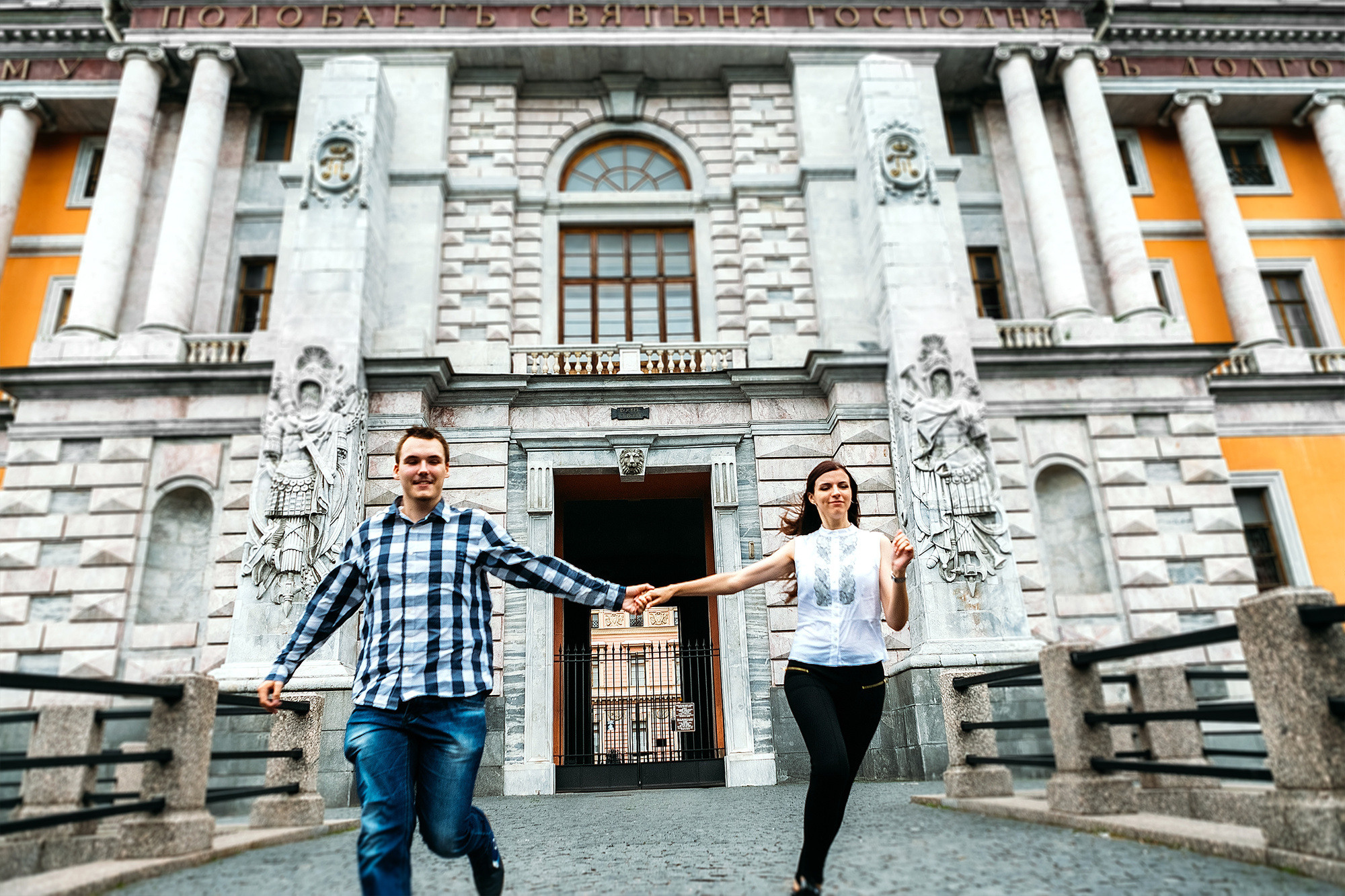 Любовная история на берегу моря и в центре Санкт-Петербурга
