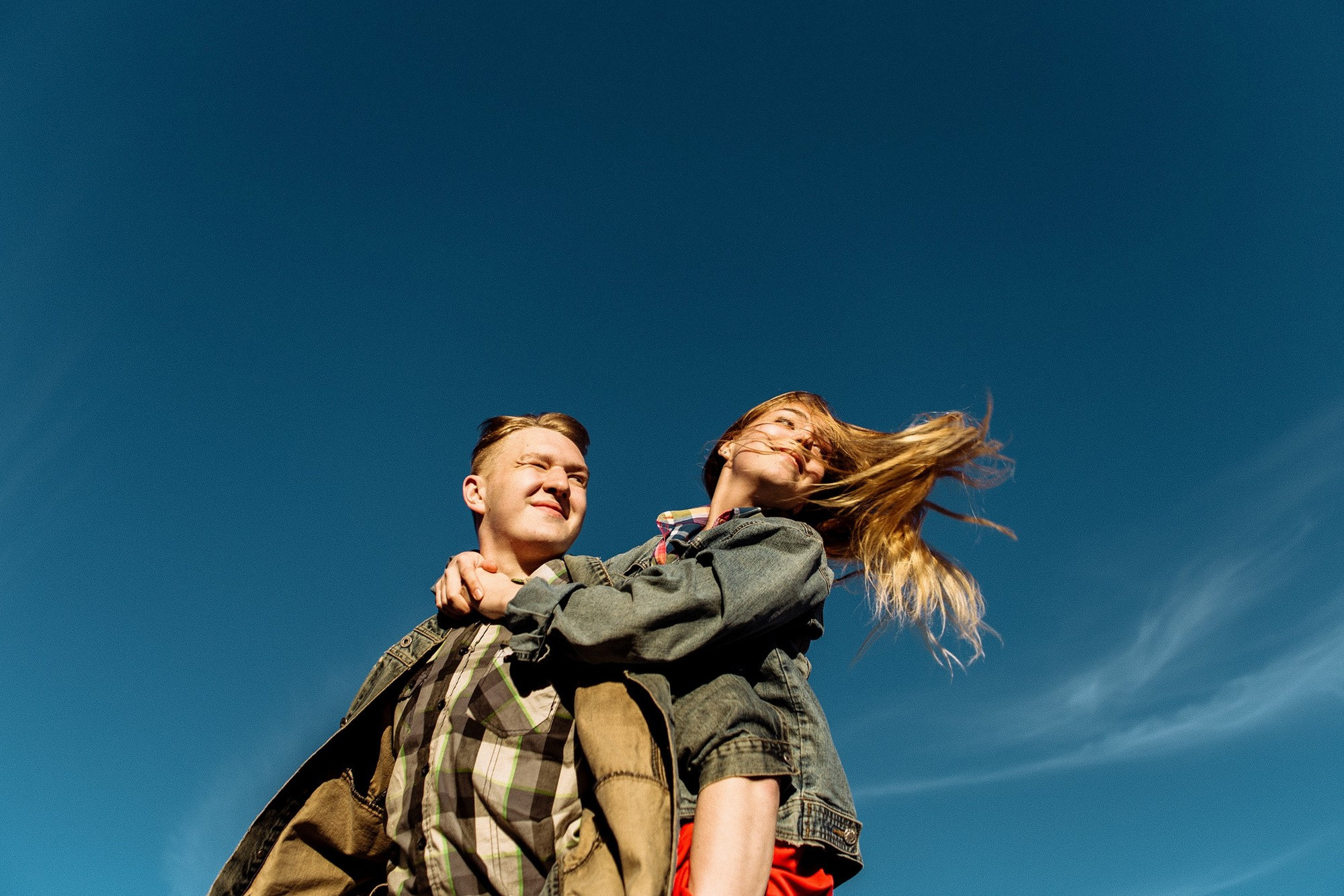 Предсвадебная лавстори около гостиницы Прибалтийская