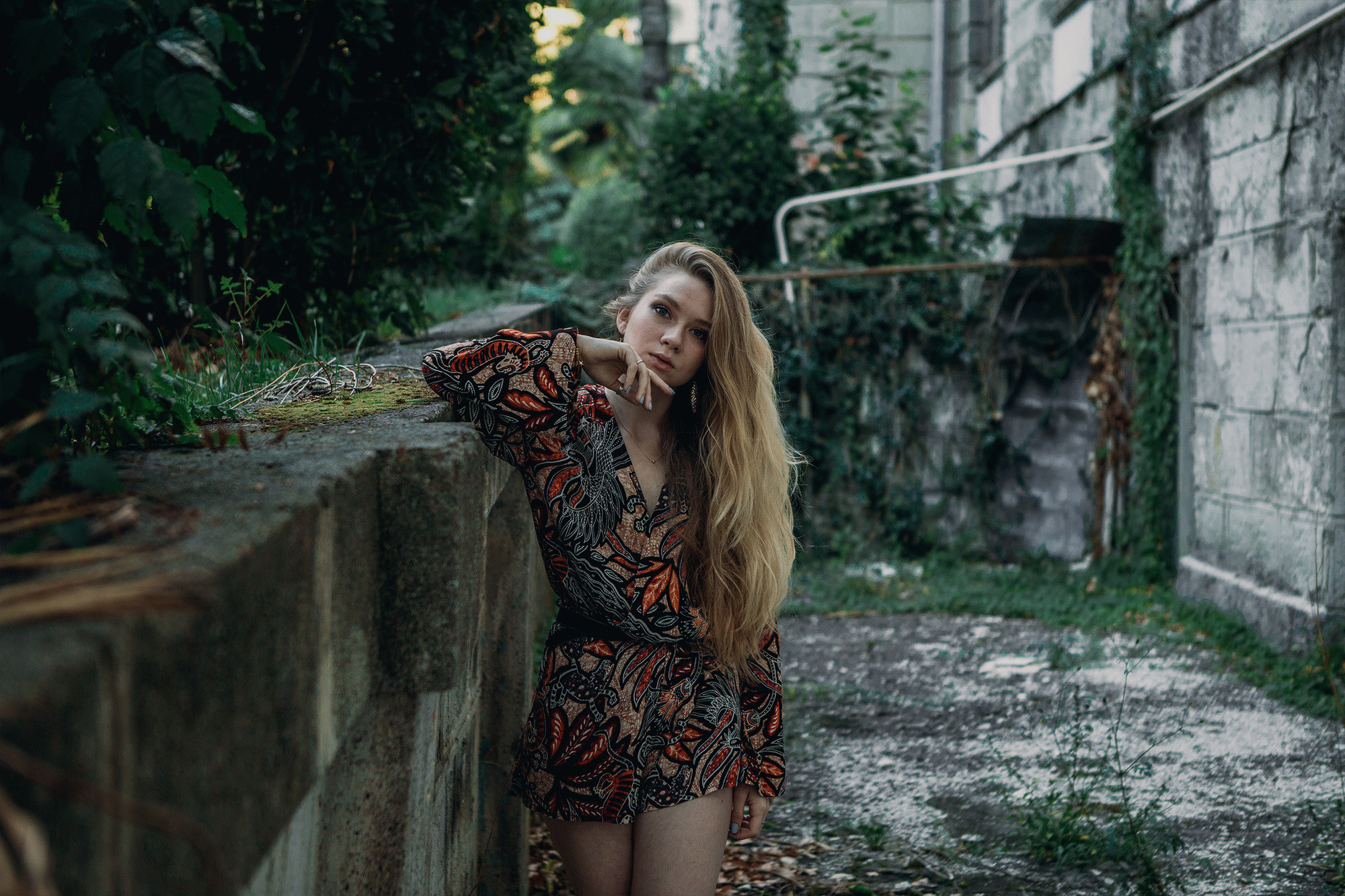 Лавстори в Сочи около заброшенного санатория Орджоникидзе