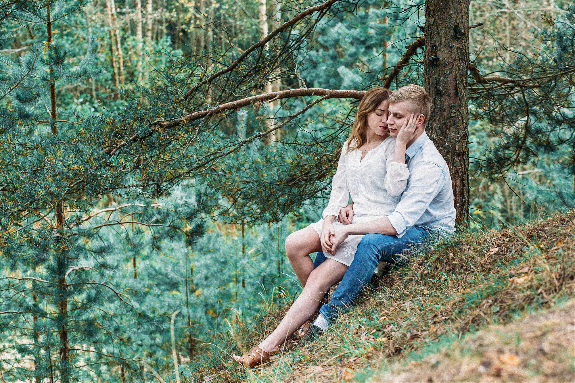 Лавстори фотосессия на природе и в лесу