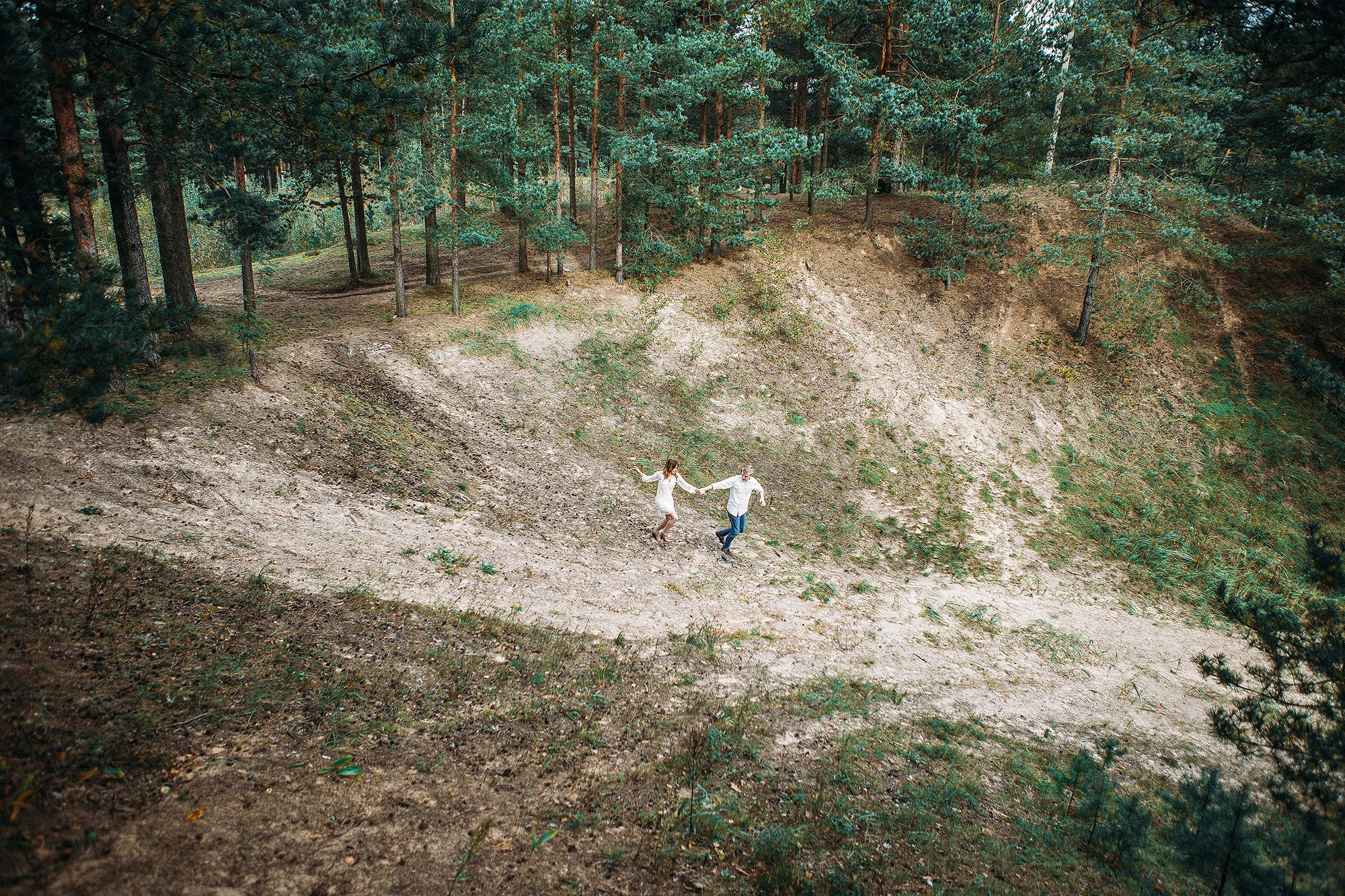 Лавстори фотосессия на природе и в лесу
