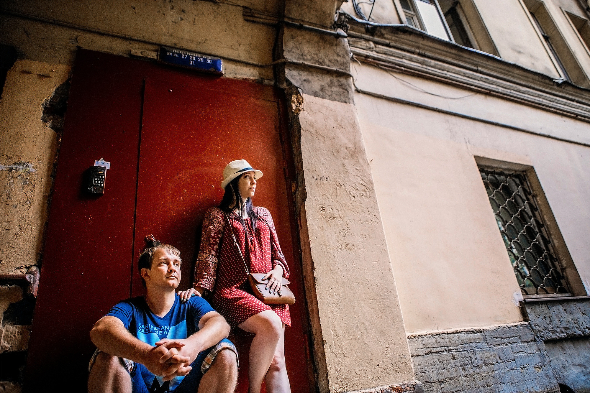 Лавстори на питерских улочках и колоритных дворах Васьки