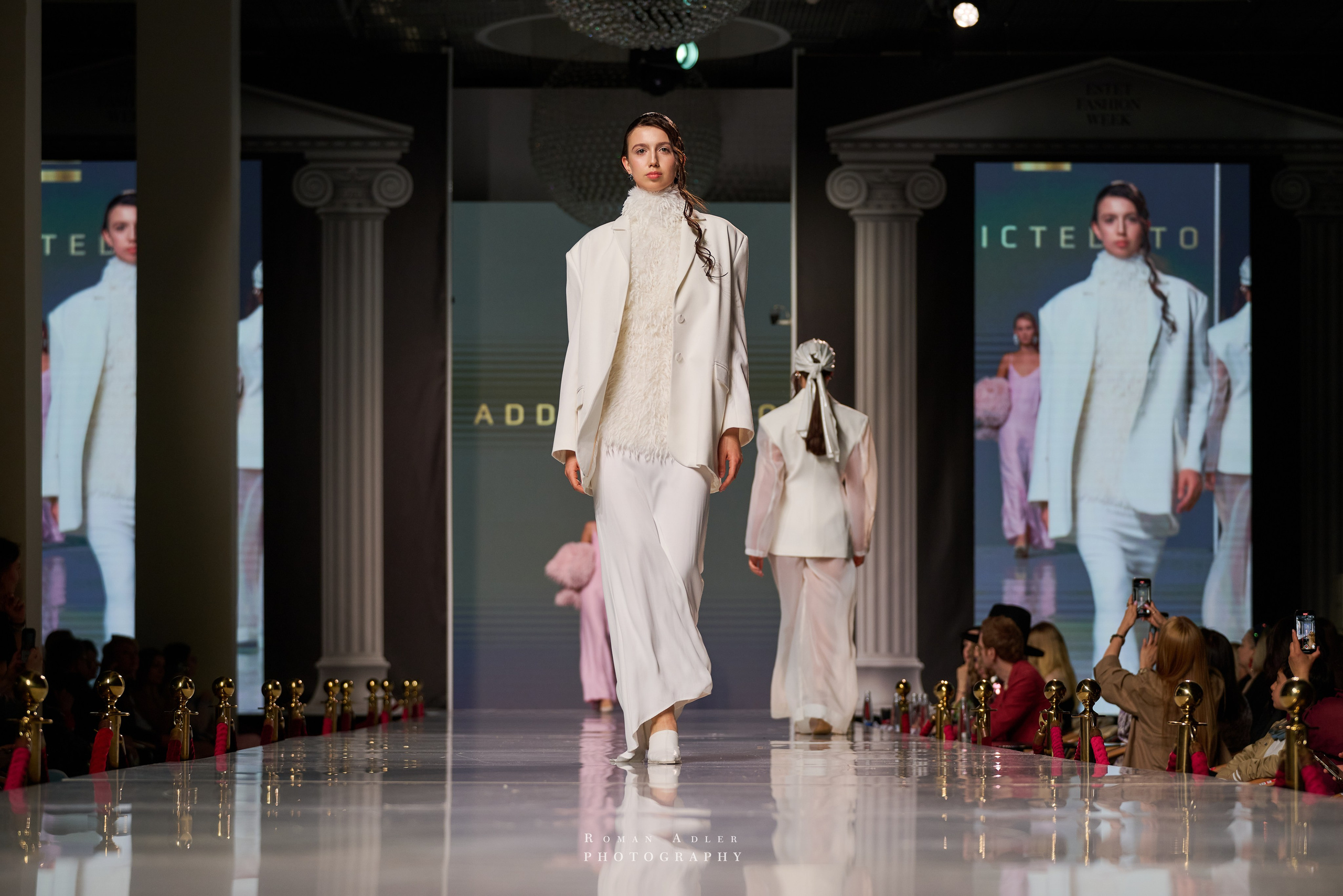 ESTET FASHION WEEK ВЕСНА — 2025. Фотограф Роман Адлер