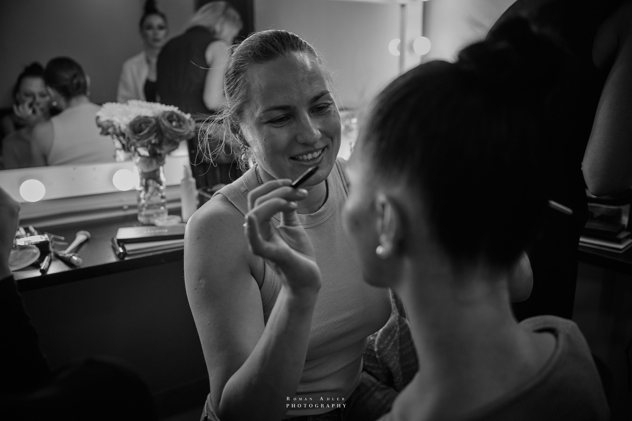 Бэкстейдж подготовки шоу Андрея Вишневского. Photographer Roman Adler