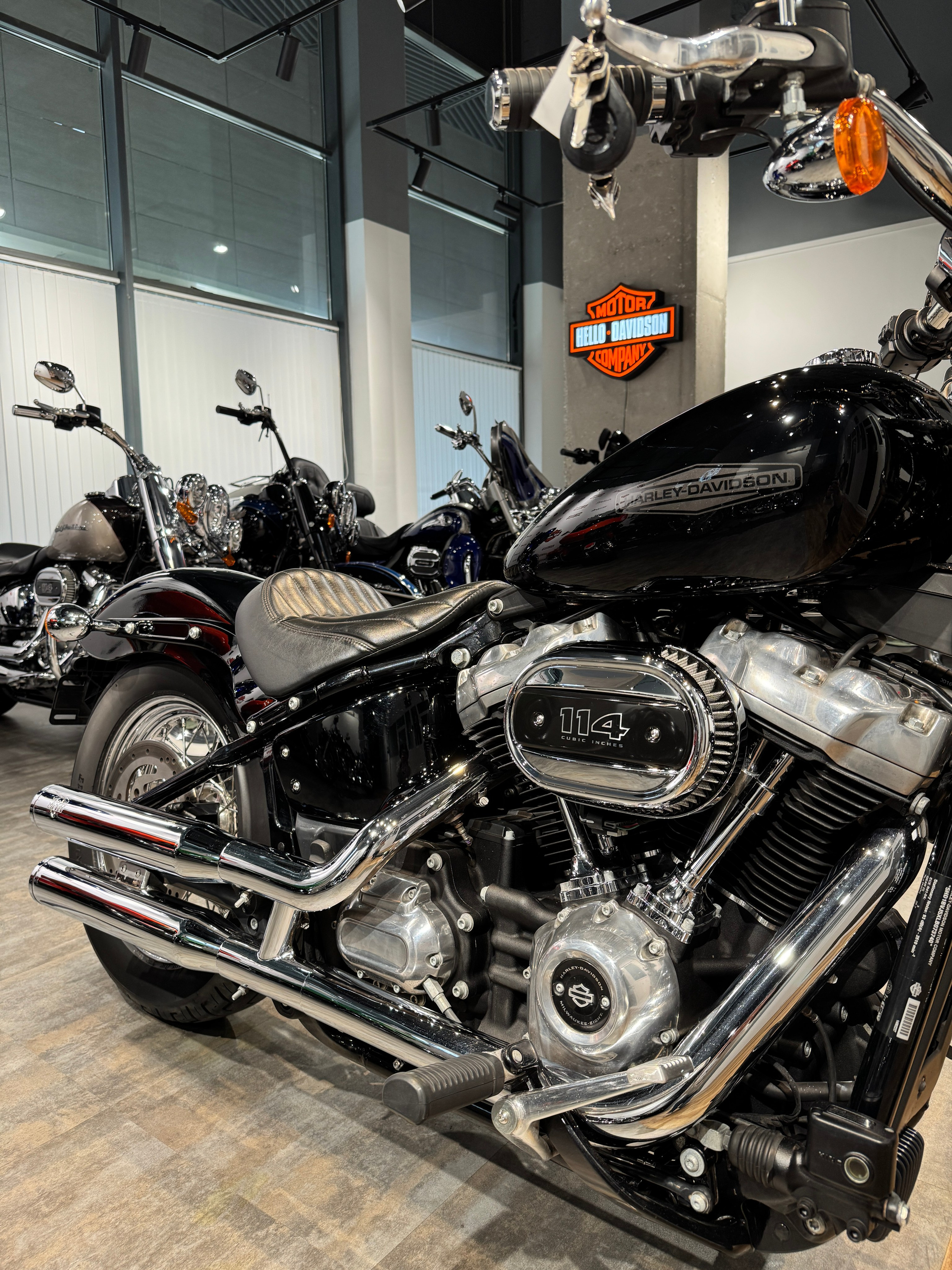 Harley Davidson 2020 Street Bob (Softail) — купить мотоцикл. Hello Davidson, Москва. Только хорошие мотоциклы…