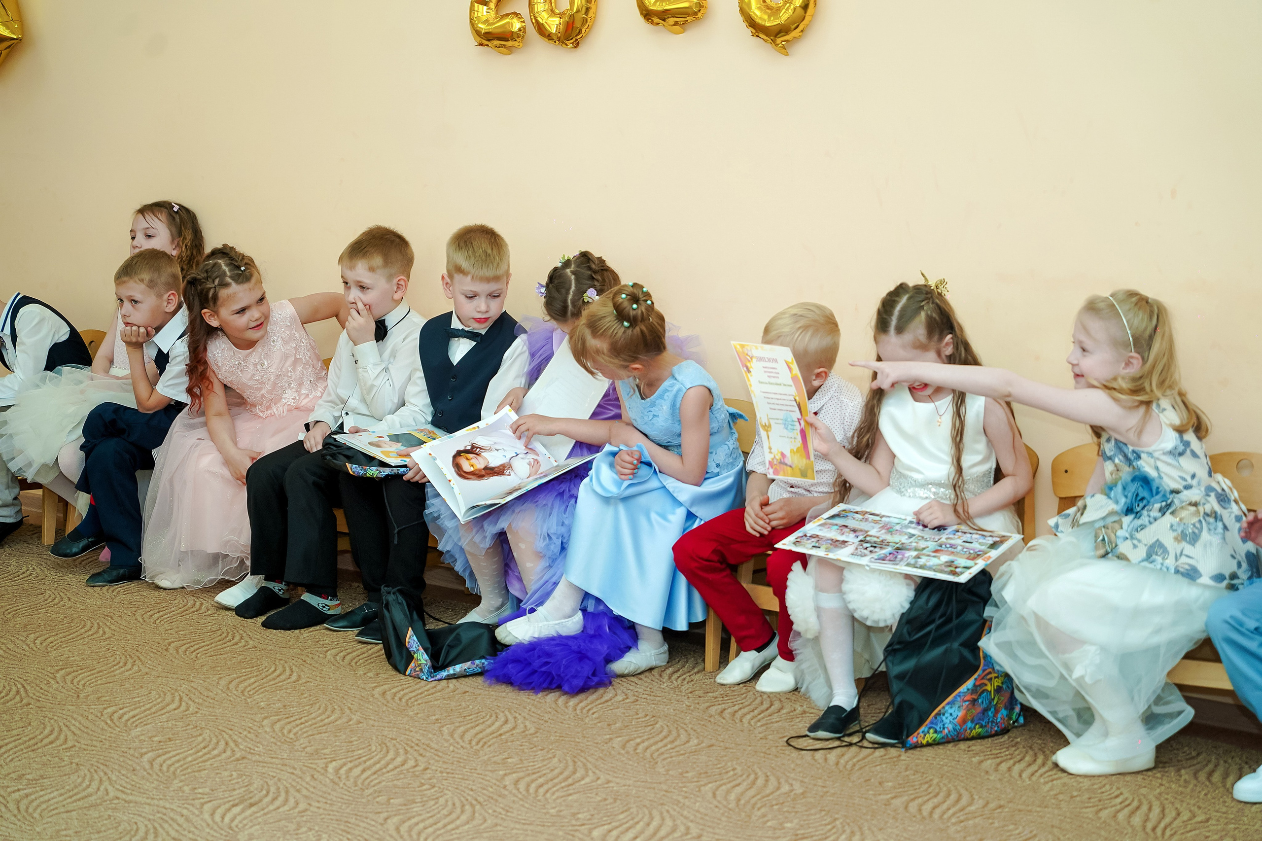 Фотосъемка видеосъёмка фотограф видеооператор новогодних утренников  в. Фотограф, видеооператор Нина Коршунова
