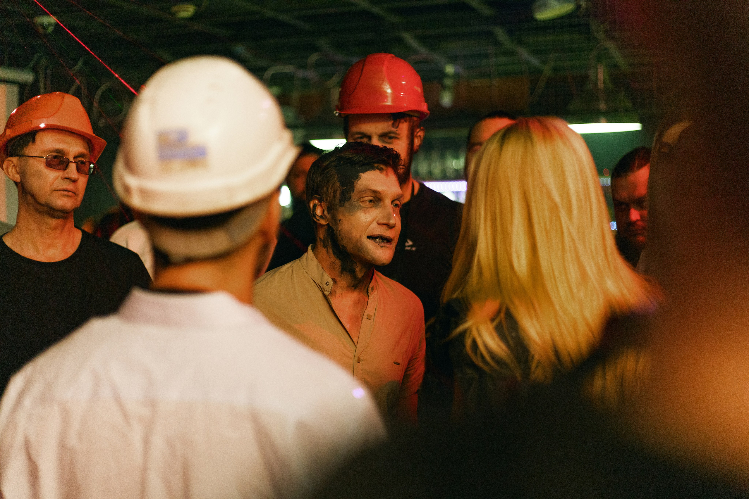 Бэкстейдж со съёмок фильма «Третья смена». Фотограф Александр Закадычный | Таганрог