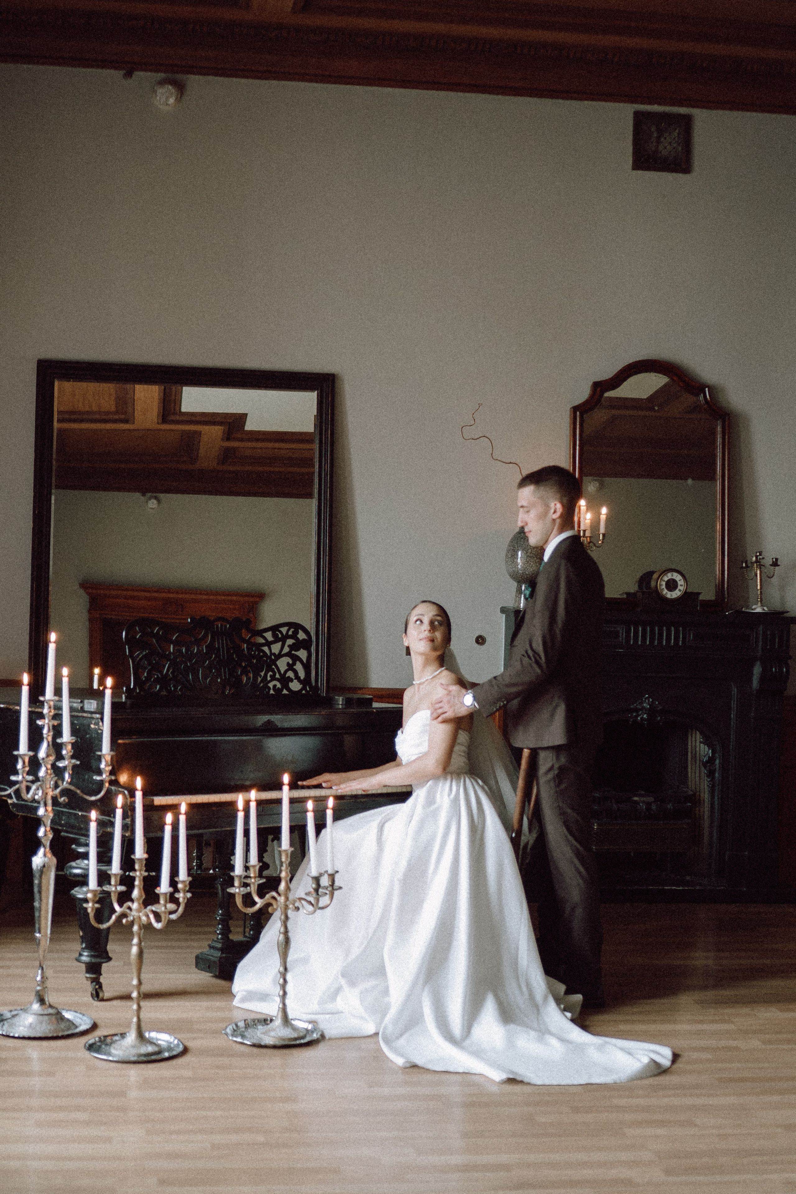 СВАДЕБНАЯ ПРОГУЛКА В САНТК-ПЕТЕРБУРГЕ (ИСАКИЕВСКИЙ СОБОР, ЗИМНЯЯ КАНАВКА, ЭРМИТАЖ И БОЛЬШАЯ МОРСКАЯ УЛИЦА). Профессиональный фотограф, Санкт-Петербург — Виктория Богомолова