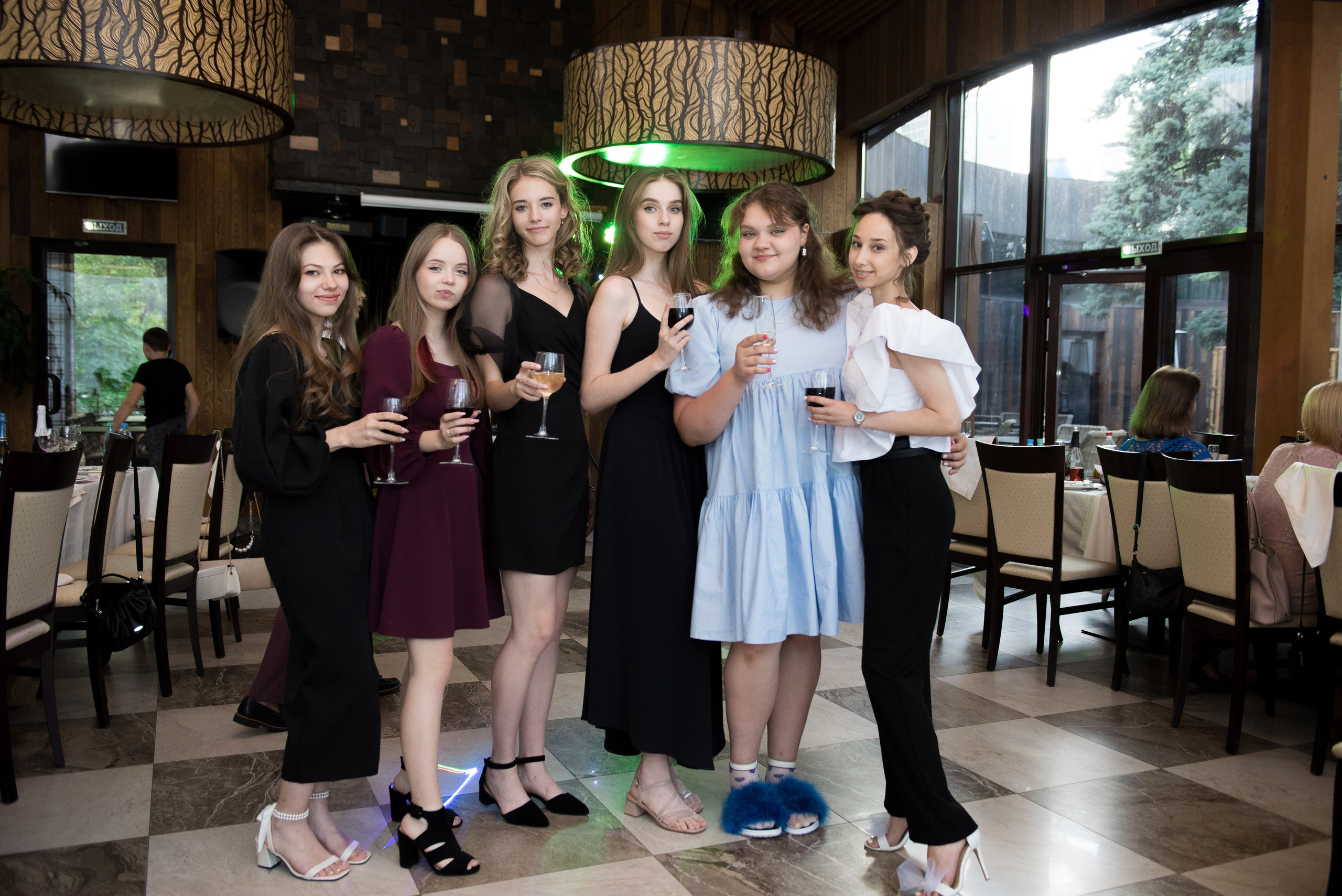 Выпускной — 11 класс. Фотограф Семён Пишта