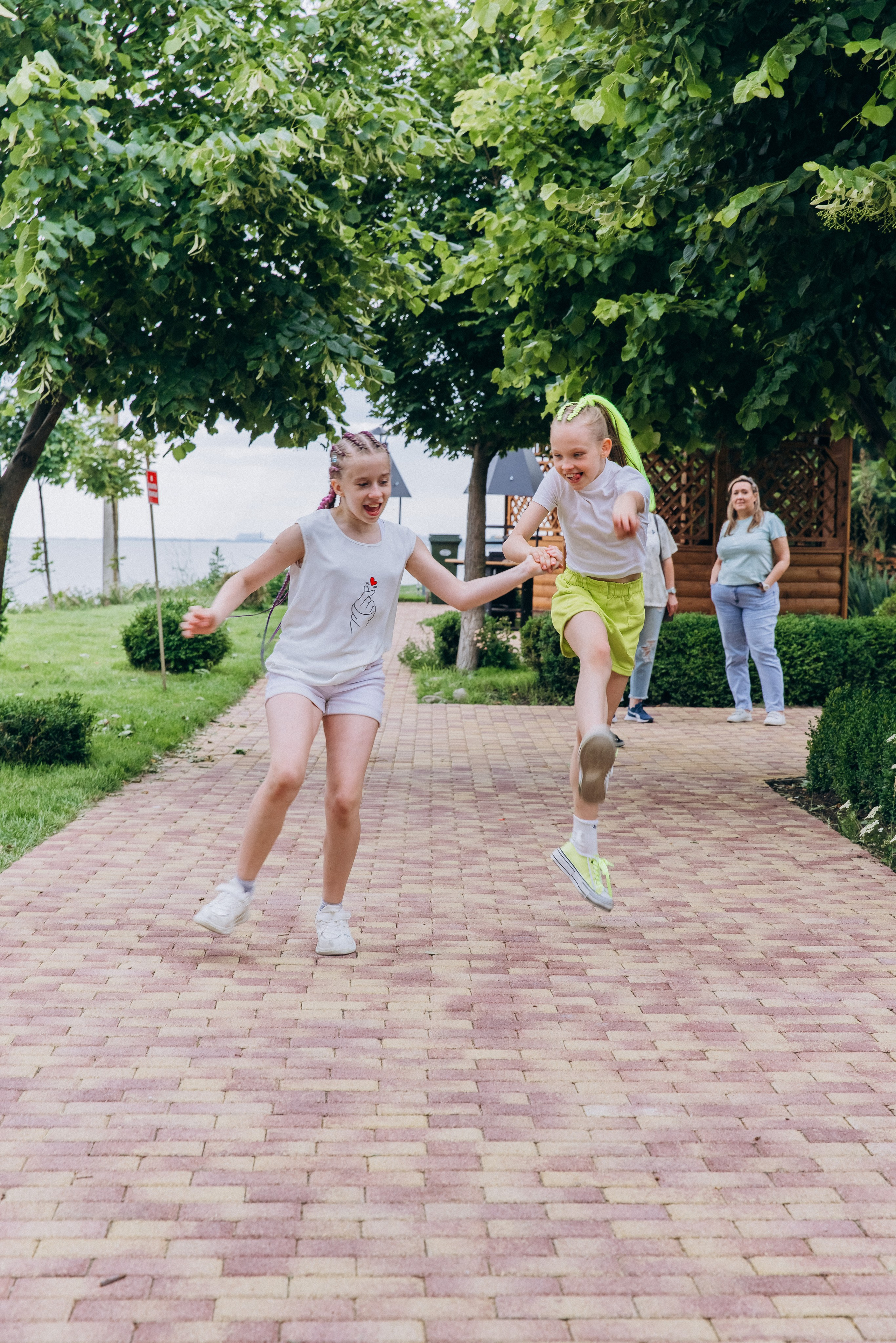 4 класс Лицей № 4. Фотограф и Видеограф в Краснодаре Юлия Солодченко