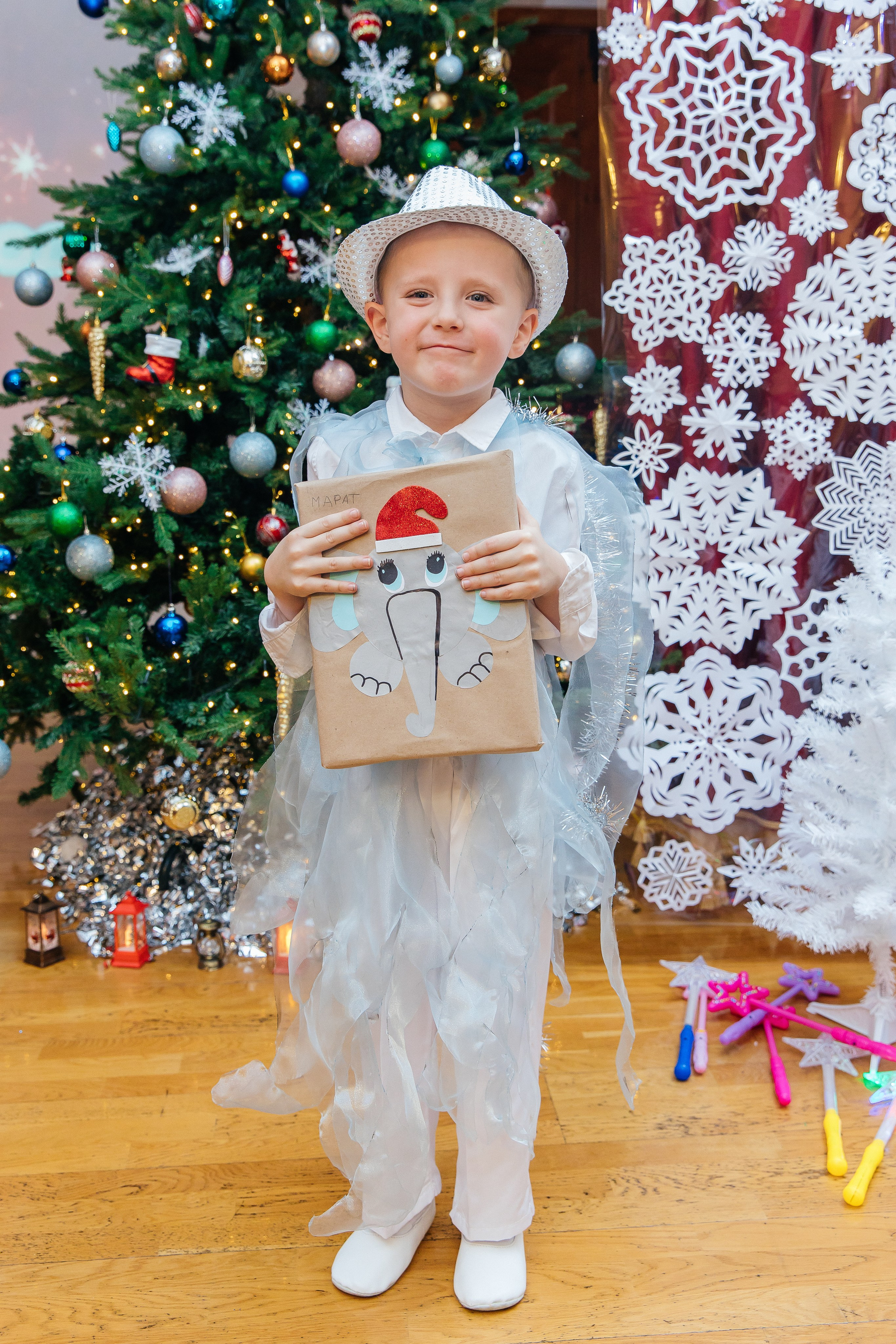 Детский сад № 93 — Утренник (27.12.2024). Свадебный и семейный фотограф Крамар Наталья