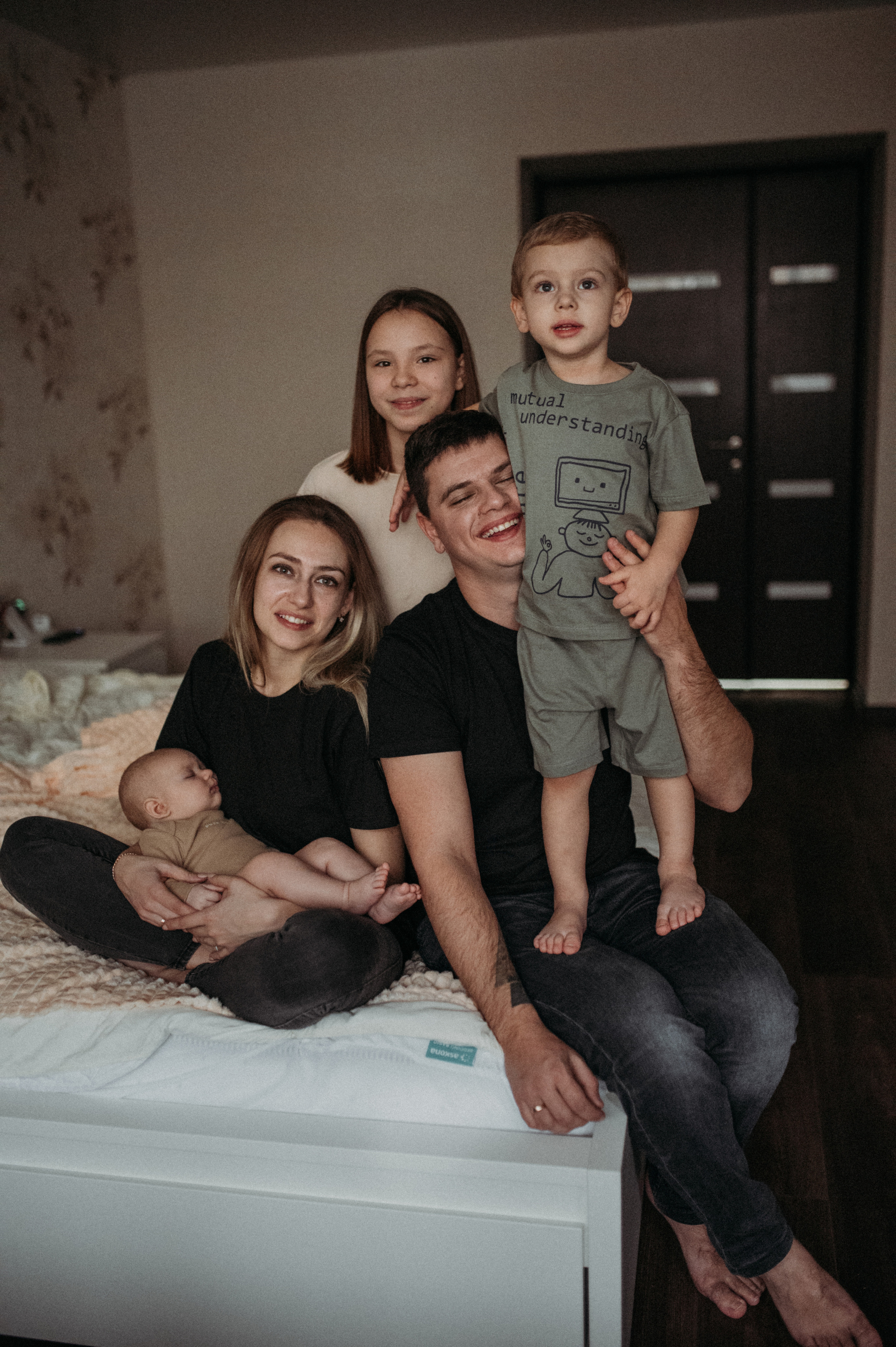 Алена, Ваня и дети. Www.ostermiller.ru