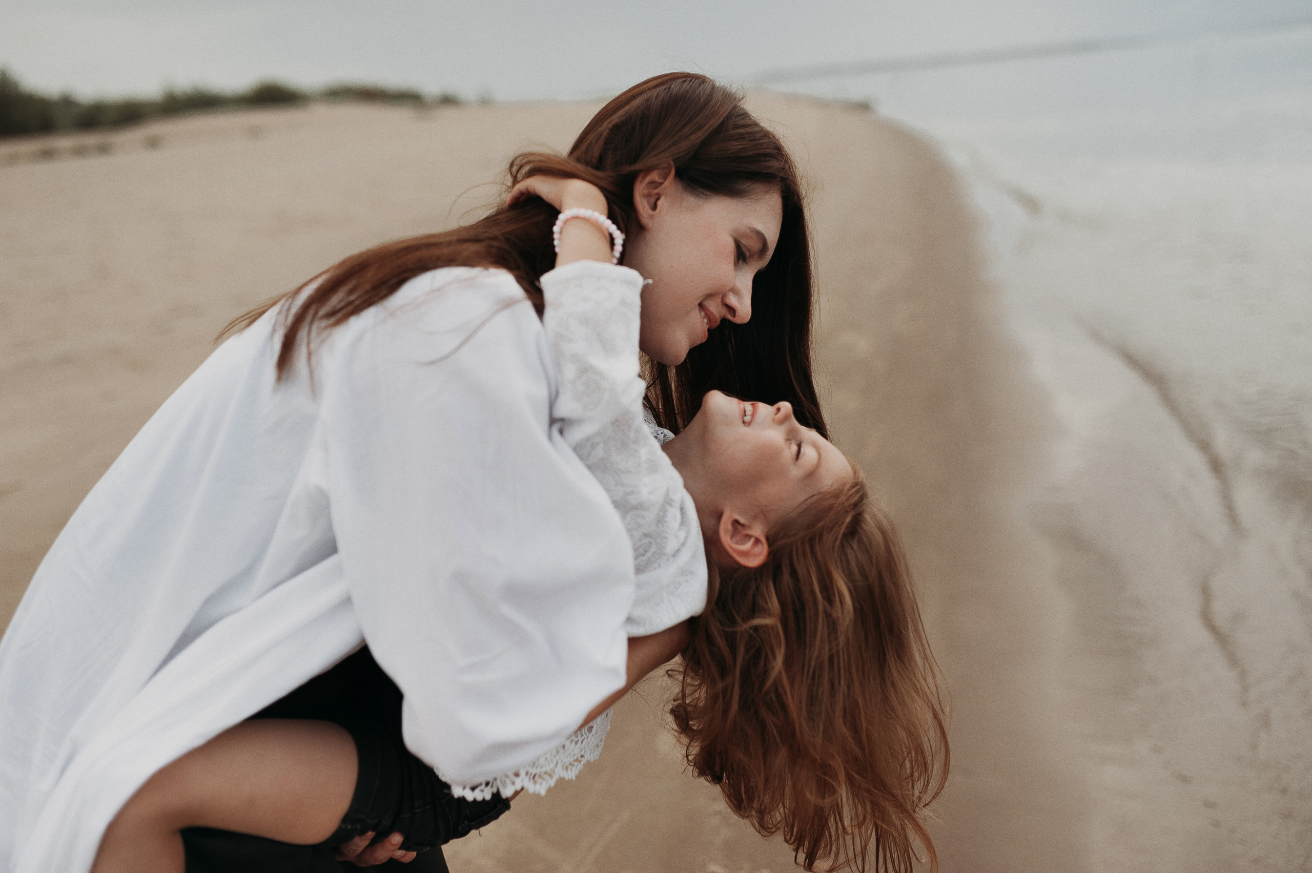 Аня и Ася. Www.ostermiller.ru