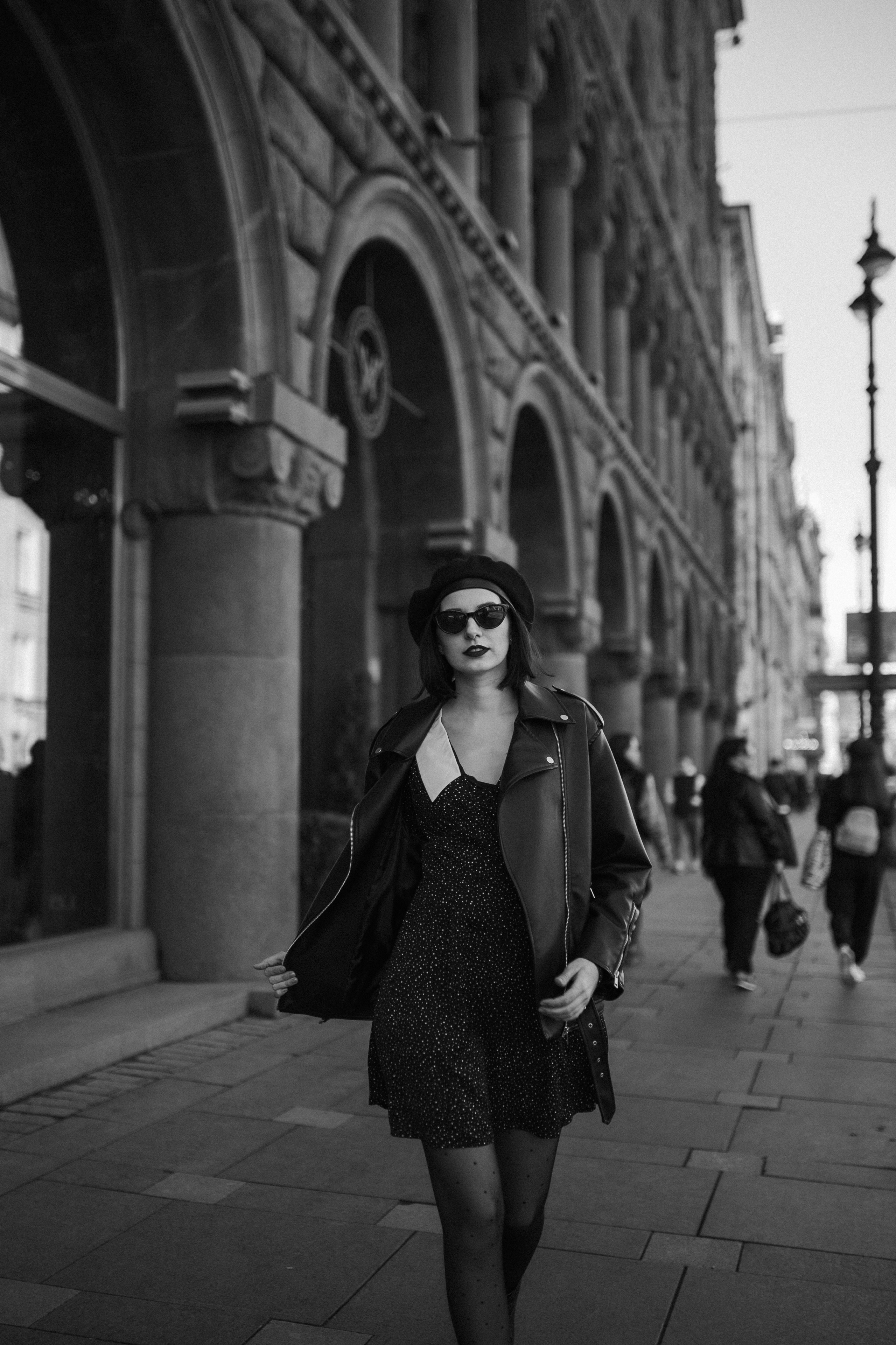 Ирина прогулка по улицам Питера. Www.ostermiller.ru