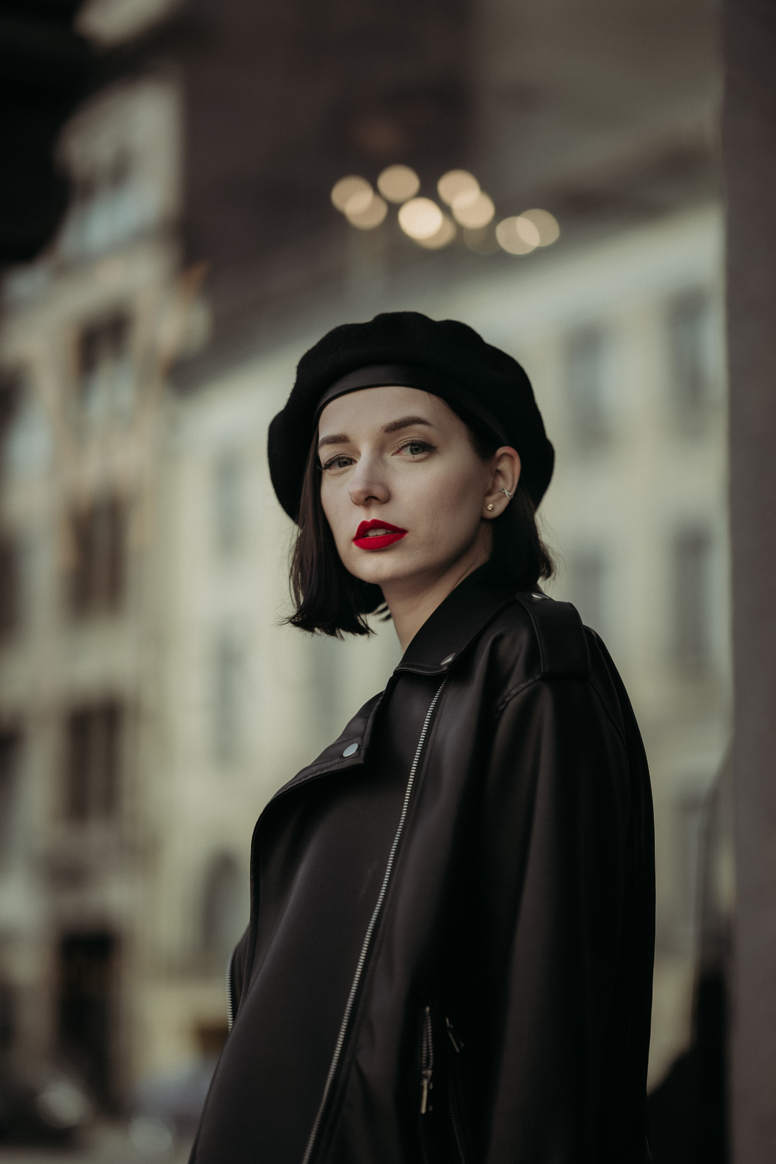 Ирина прогулка по улицам Питера. Www.ostermiller.ru