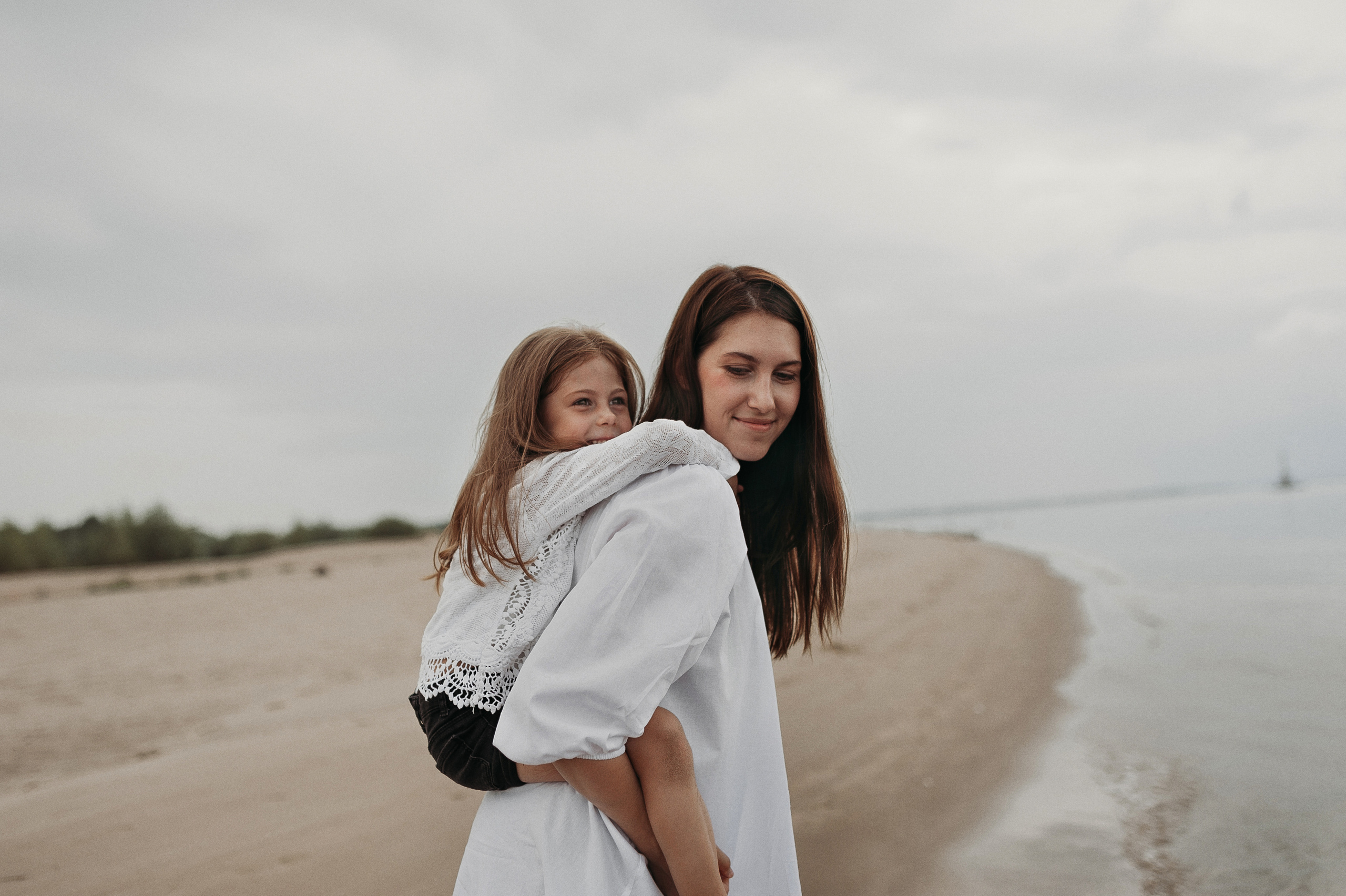 Аня и Ася. Www.ostermiller.ru