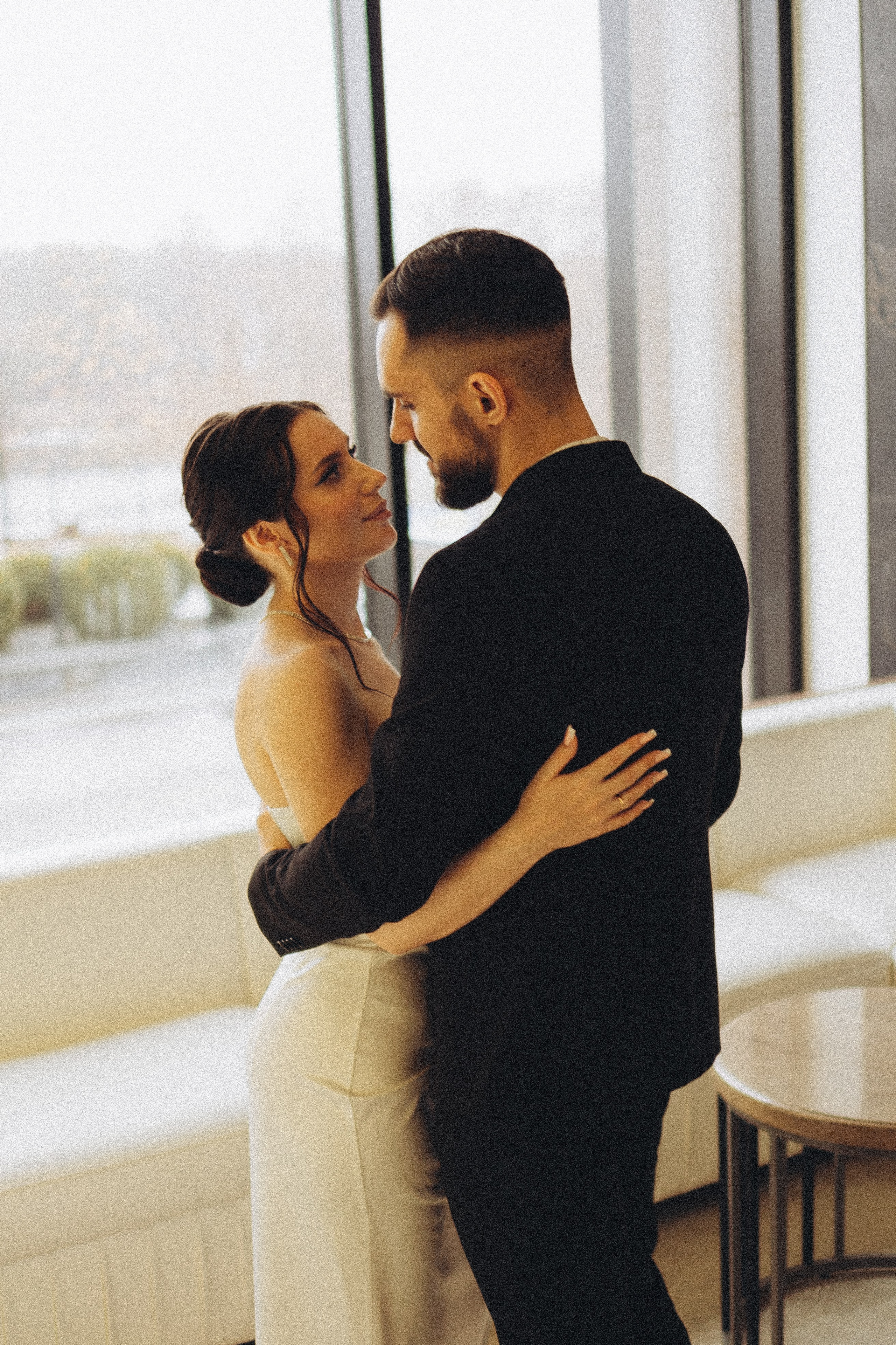 СВАДЕБНАЯ СЬЕМКА СБОРОВ ЖЕНИХА И НЕВЕСТЫ В ОТЕЛЕ И ТАКЖЕ ФОТОСЕССИИЯ В ОТЕЛЕЕ МЕГАПОЛИС БРЯНСК. Профессиональный фотограф, Санкт-Петербург — Виктория Богомолова