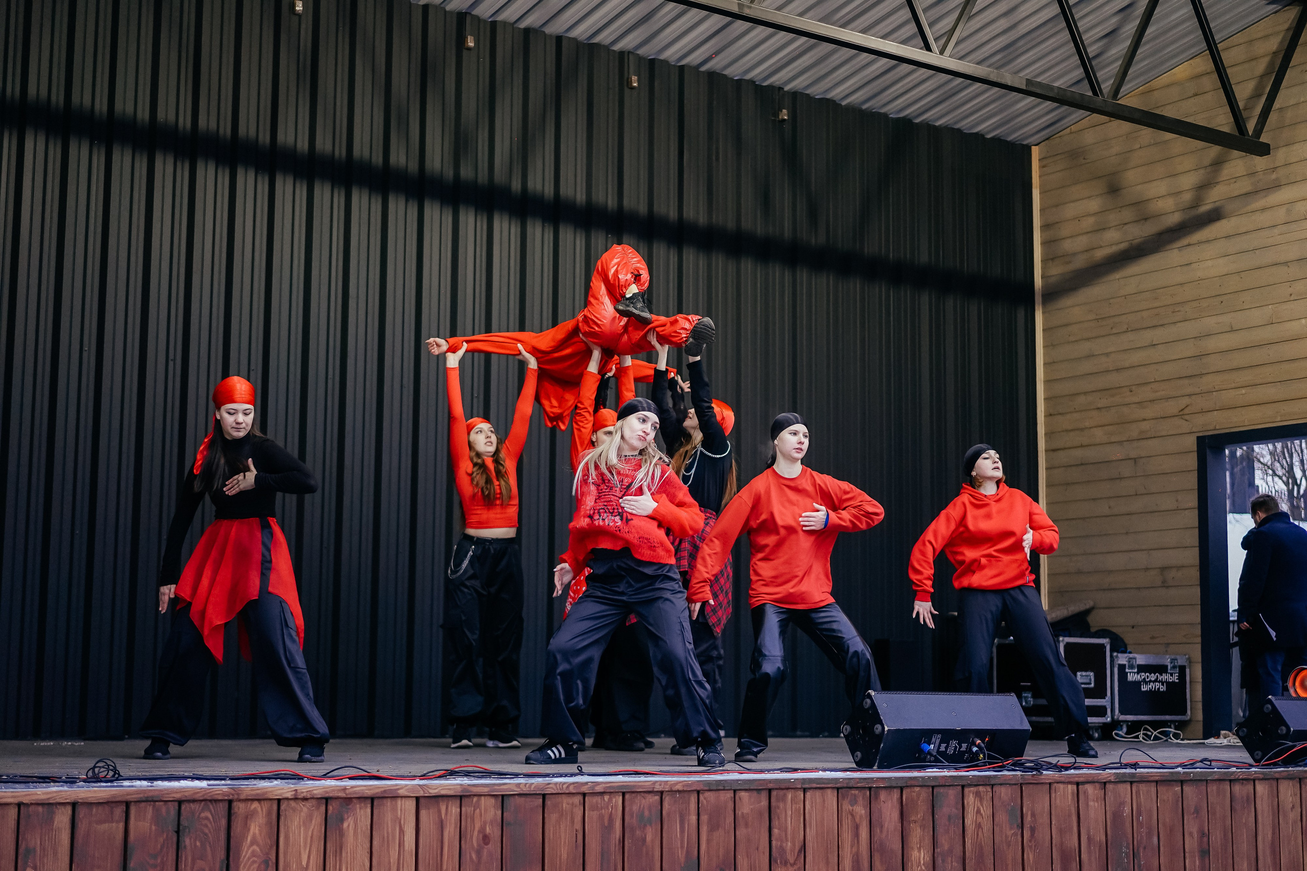 «Предновогодний переполох» Лопатинский сад, 14.12.2024. Фотограф и видеограф Смоленск | Студия Цезарь