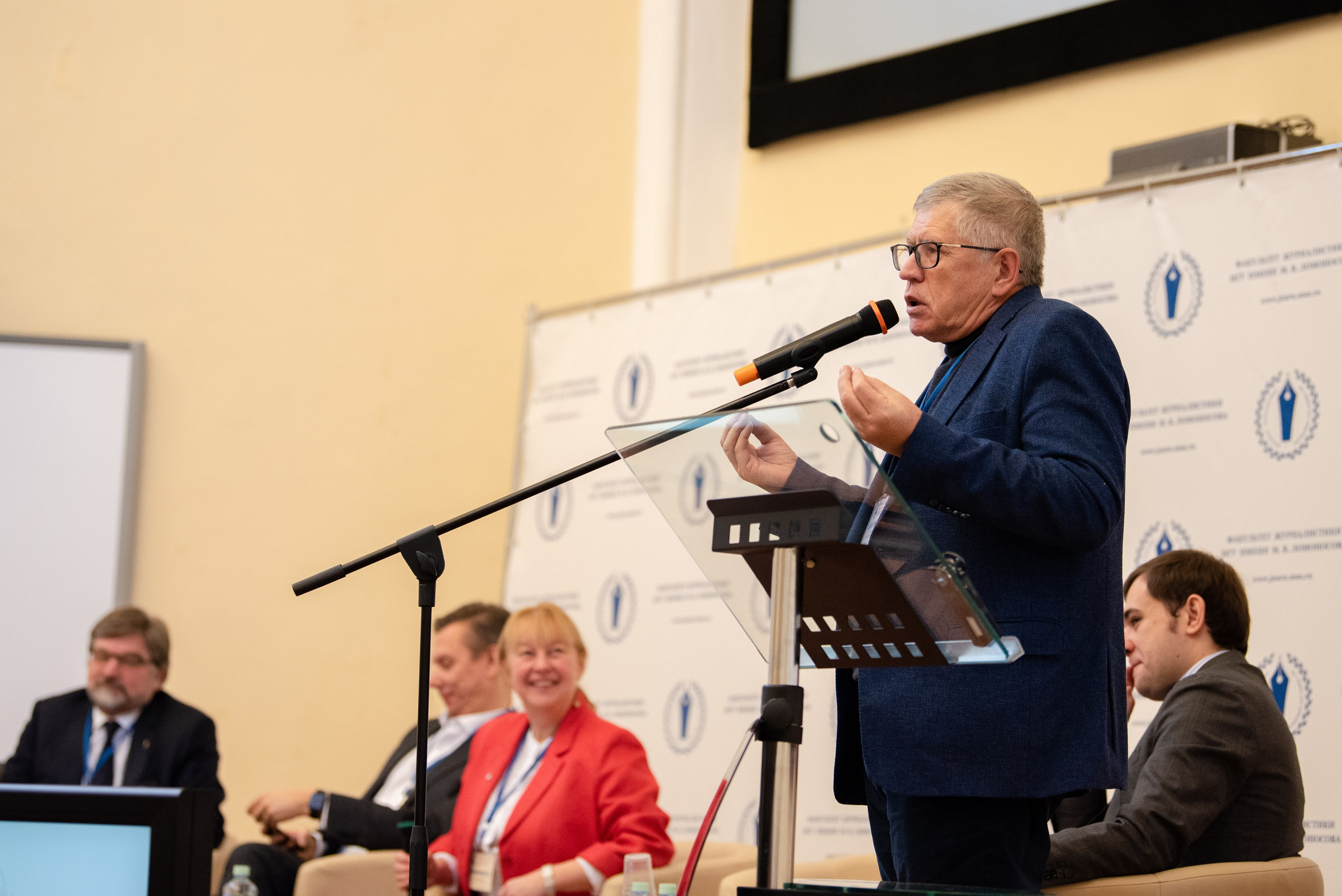 Международная конференция в МГУ. Фотограф в Москве Виктория Назаренко