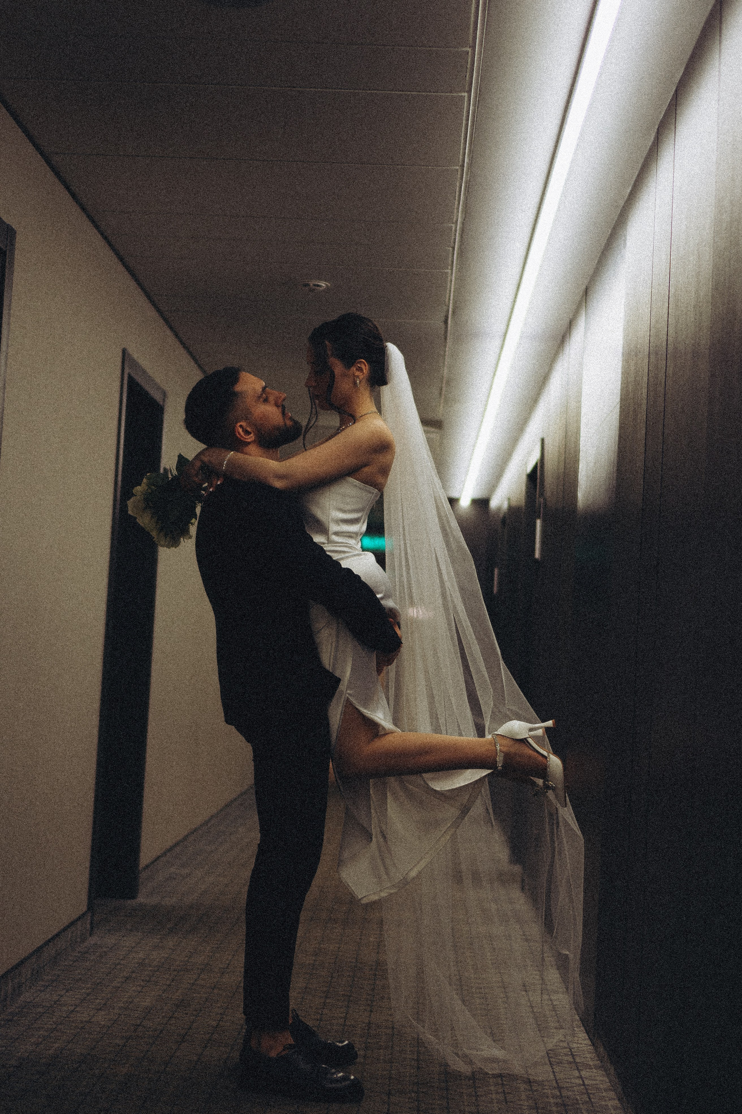 СВАДЕБНАЯ СЬЕМКА СБОРОВ ЖЕНИХА И НЕВЕСТЫ В ОТЕЛЕ И ТАКЖЕ ФОТОСЕССИИЯ В ОТЕЛЕЕ МЕГАПОЛИС БРЯНСК. Профессиональный фотограф, Санкт-Петербург — Виктория Богомолова