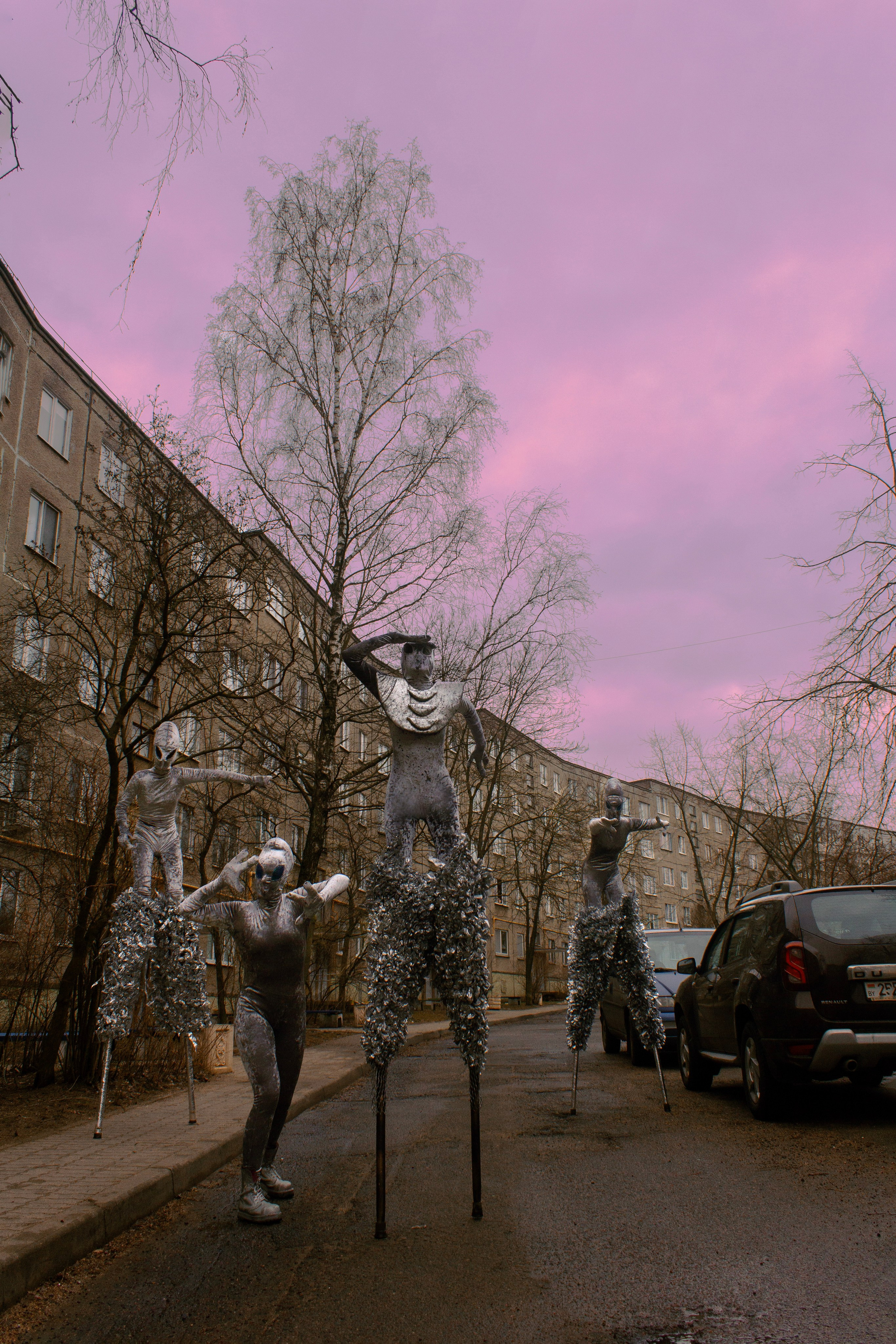 Привет, земляне