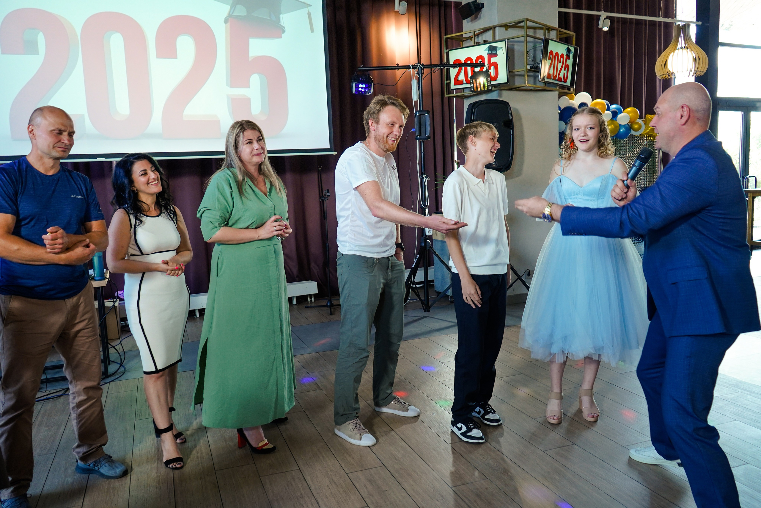 Выпускной вечер, гимназия № 40, 9 класс. Семейный и портретный фотограф в Екатеринбурге Анна Лобанова