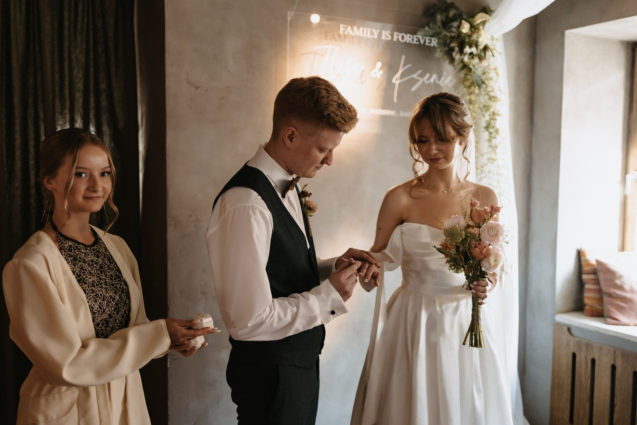 Илья и Ксюша (2024). Свадебный и семейный фотограф в Москве Яна Шувалова