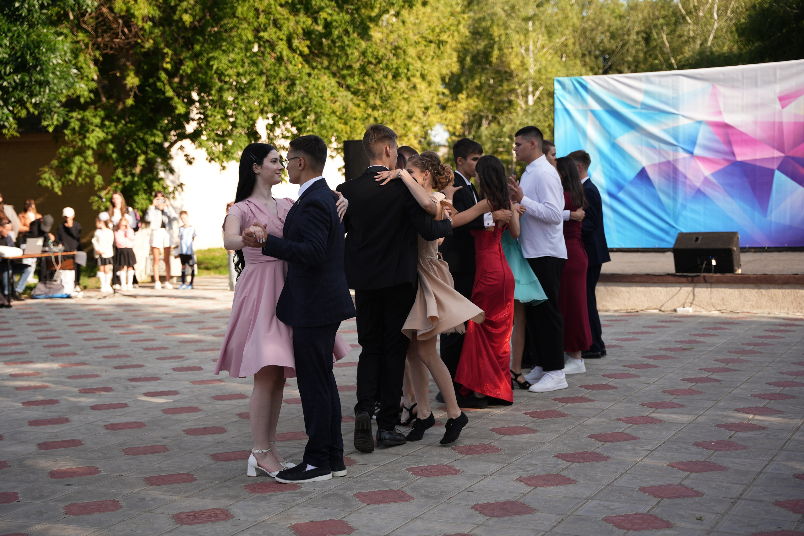 Выпускной в парке. Ольга Плаксина фотограф в Саратове