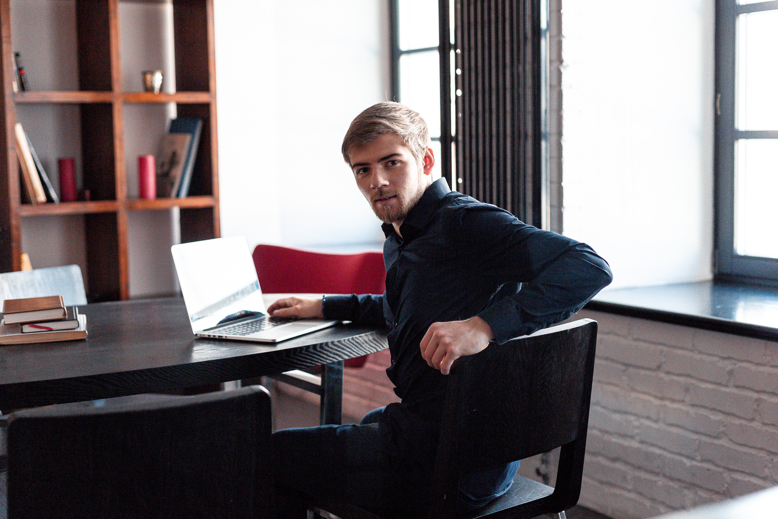 Владислав, предприниматель, ментор. Бренд съемка для социальных сетей инстаграм фотограф Москва