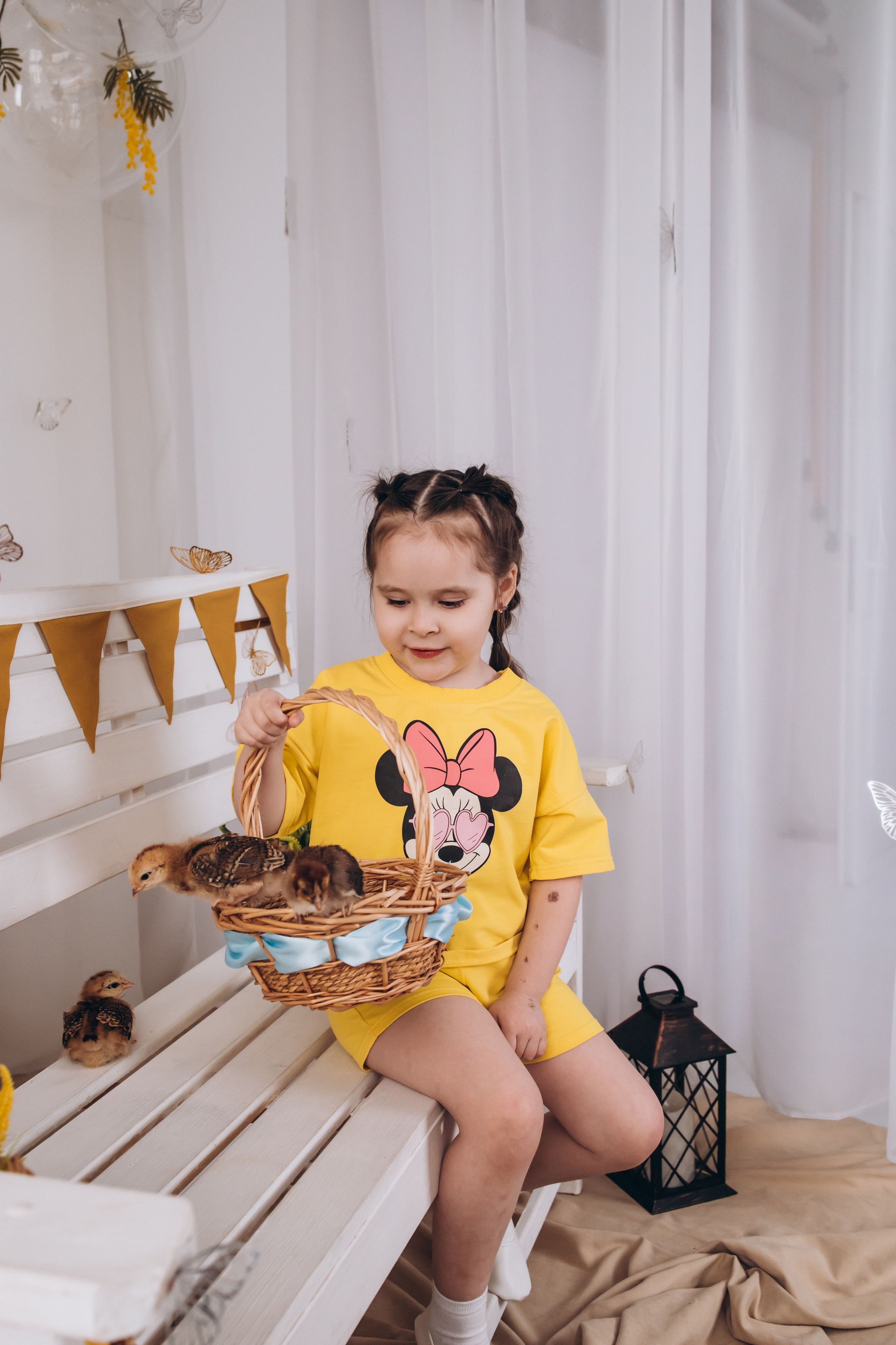 С цыплятами. Семейный фотограф Нижневартовск Тюмень Ефимова Ирина