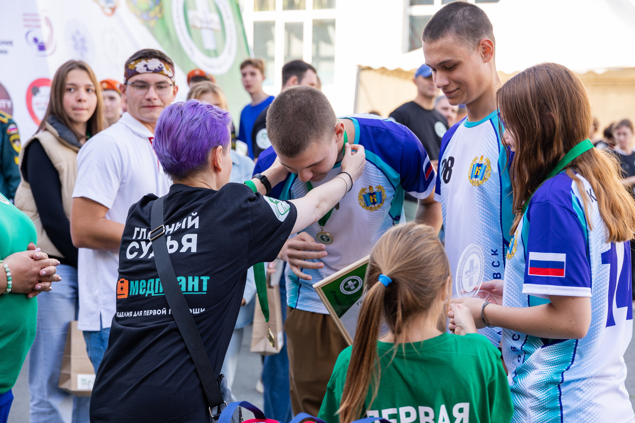 Олимпиада Первой помощи. Выпускные альбомы во Владивостоке