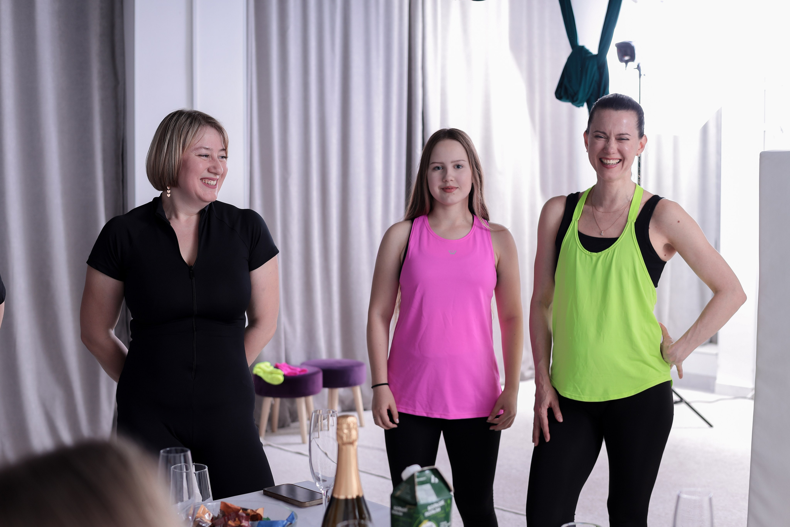 Арт-терапия + аэройога. Фотограф Надршина Лилия