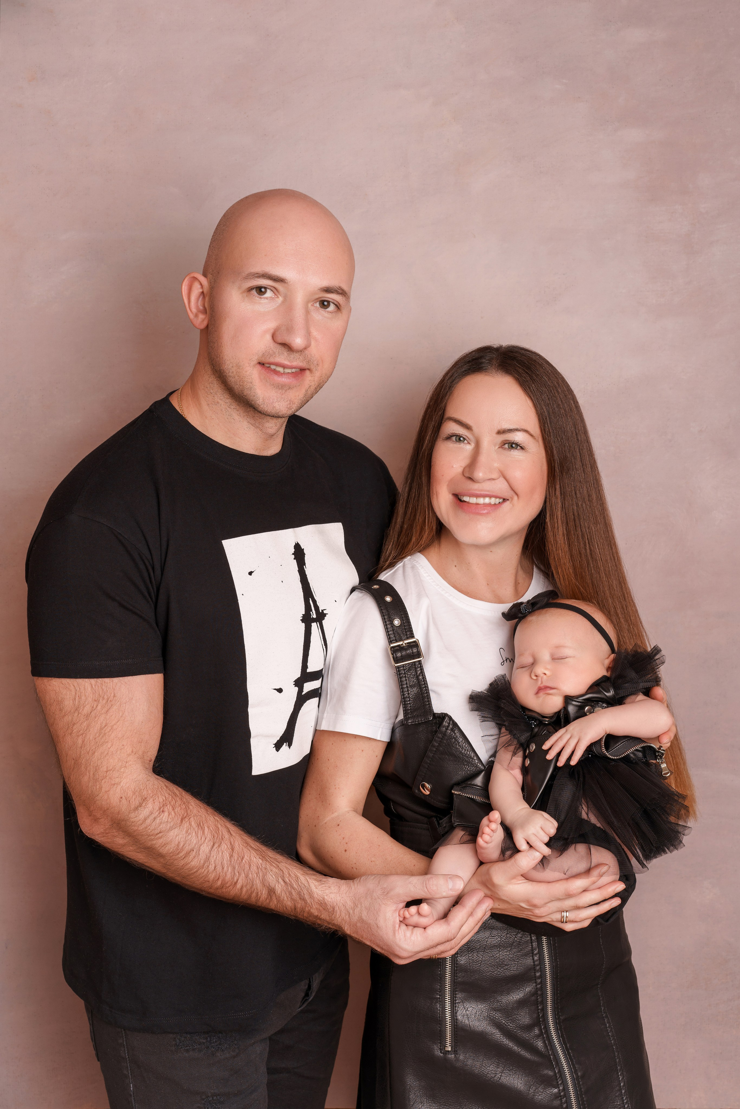 Семейные фотосессии с новорожденными | Трогательные кадры малышей и их близких в Москве и МО. Фотосессия новорожденных в Москве и Московской области | Профессиональный фотограф newborn — Татьяна Иванова