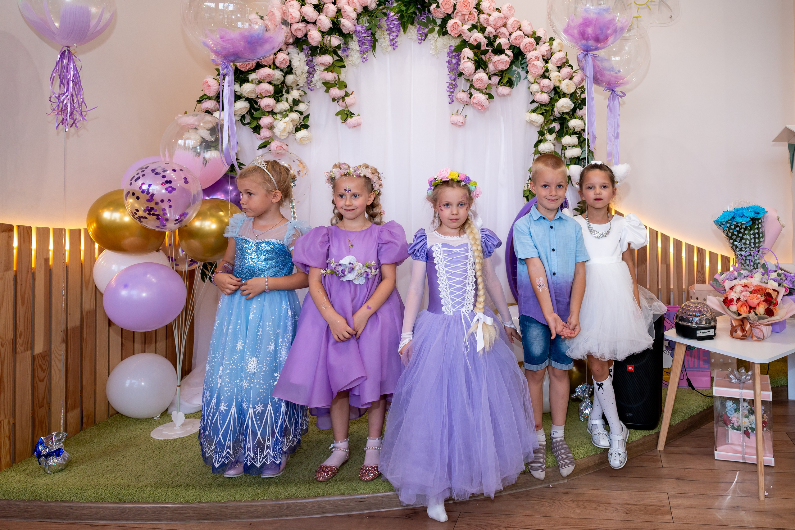 ДР в лофте с фокусником