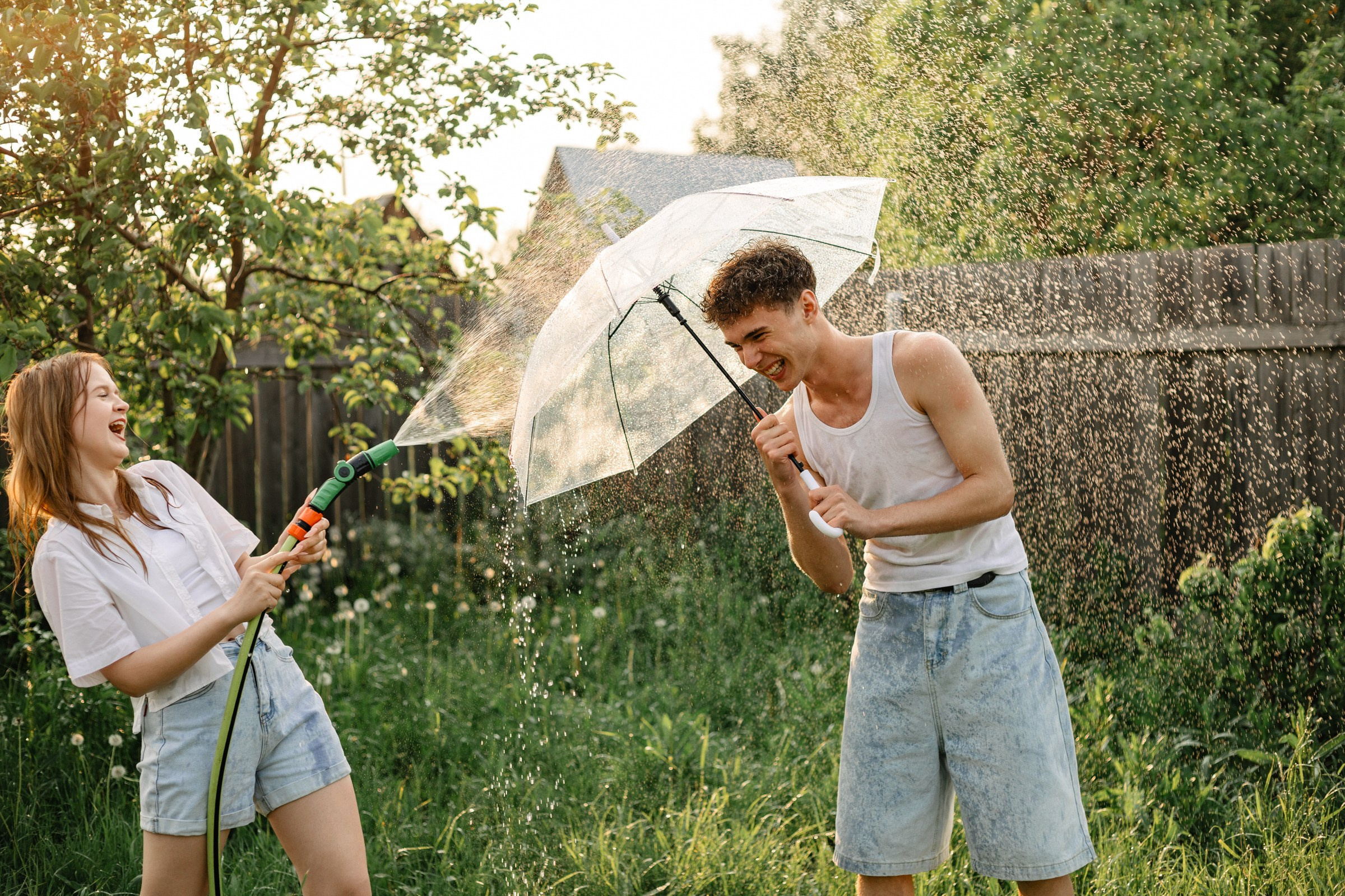 Серия с водой. Арина и Сергей. Евгения. Июнь 2025. Фотограф Пермь. Свадьбы. Семья и дети, школа, д. сад. Фотокниги
