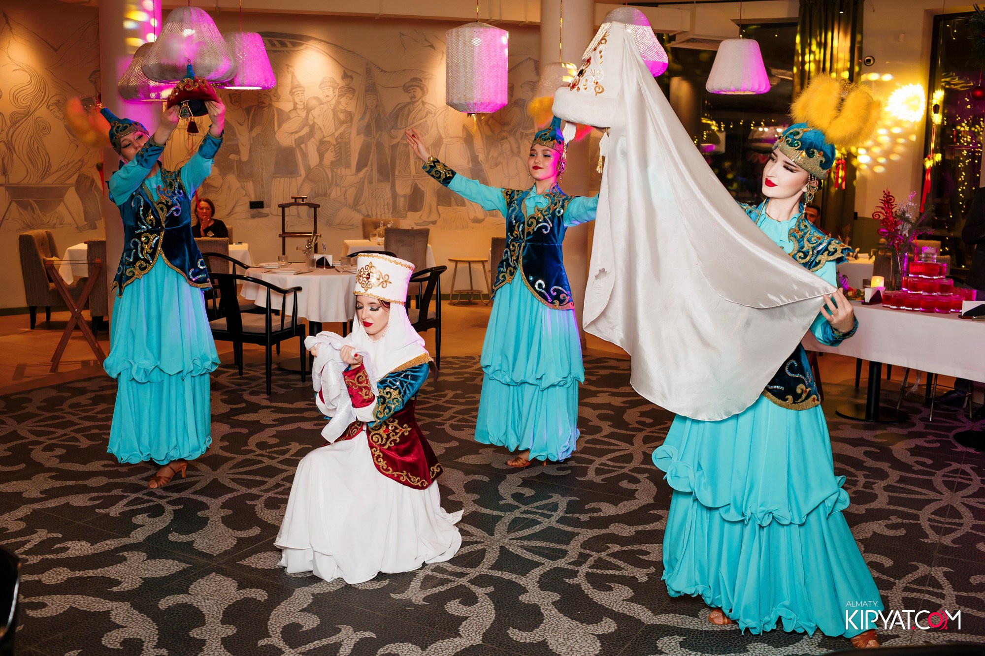 ОФИЦИАЛЬНОЕ ОТКРЫТИЕ РЕСТОРАНА SILK ROAD. КИПЯТКОМ АЛМАТЫ! Фотосъемка мероприятий в Алматы