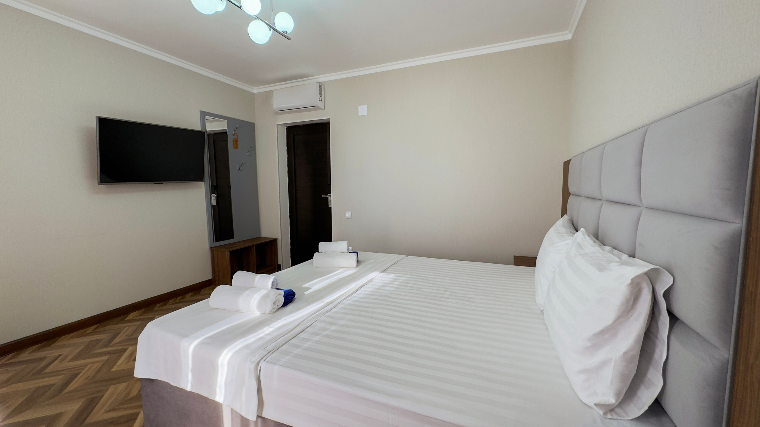 Грейс Бриз. Главная