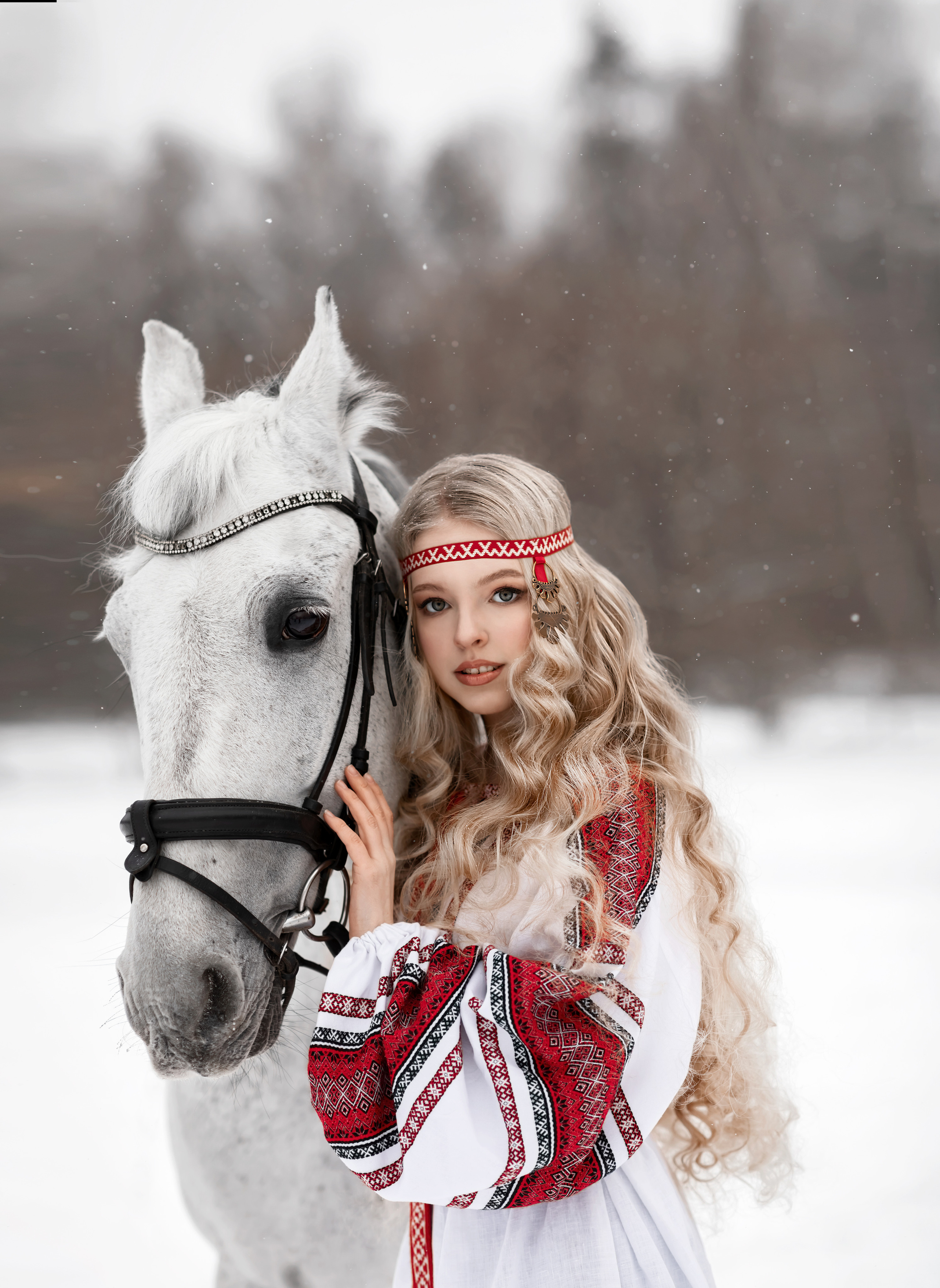 Сайт фотографа Елены Мигачевой. Сказочный фотограф , дизайнер костюмов и украшений