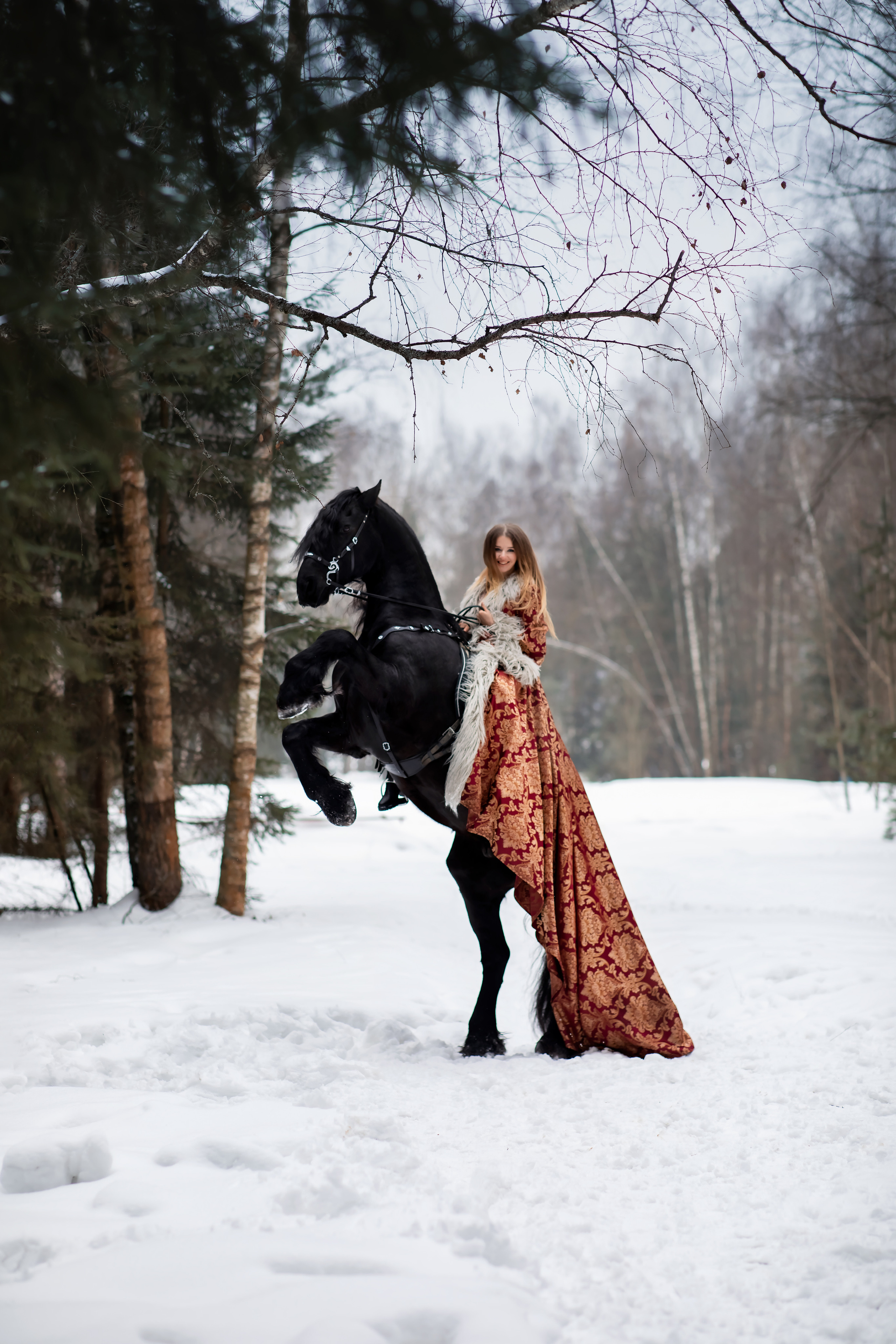Сайт фотографа Елены Мигачевой. Сказочный фотограф , дизайнер костюмов и украшений