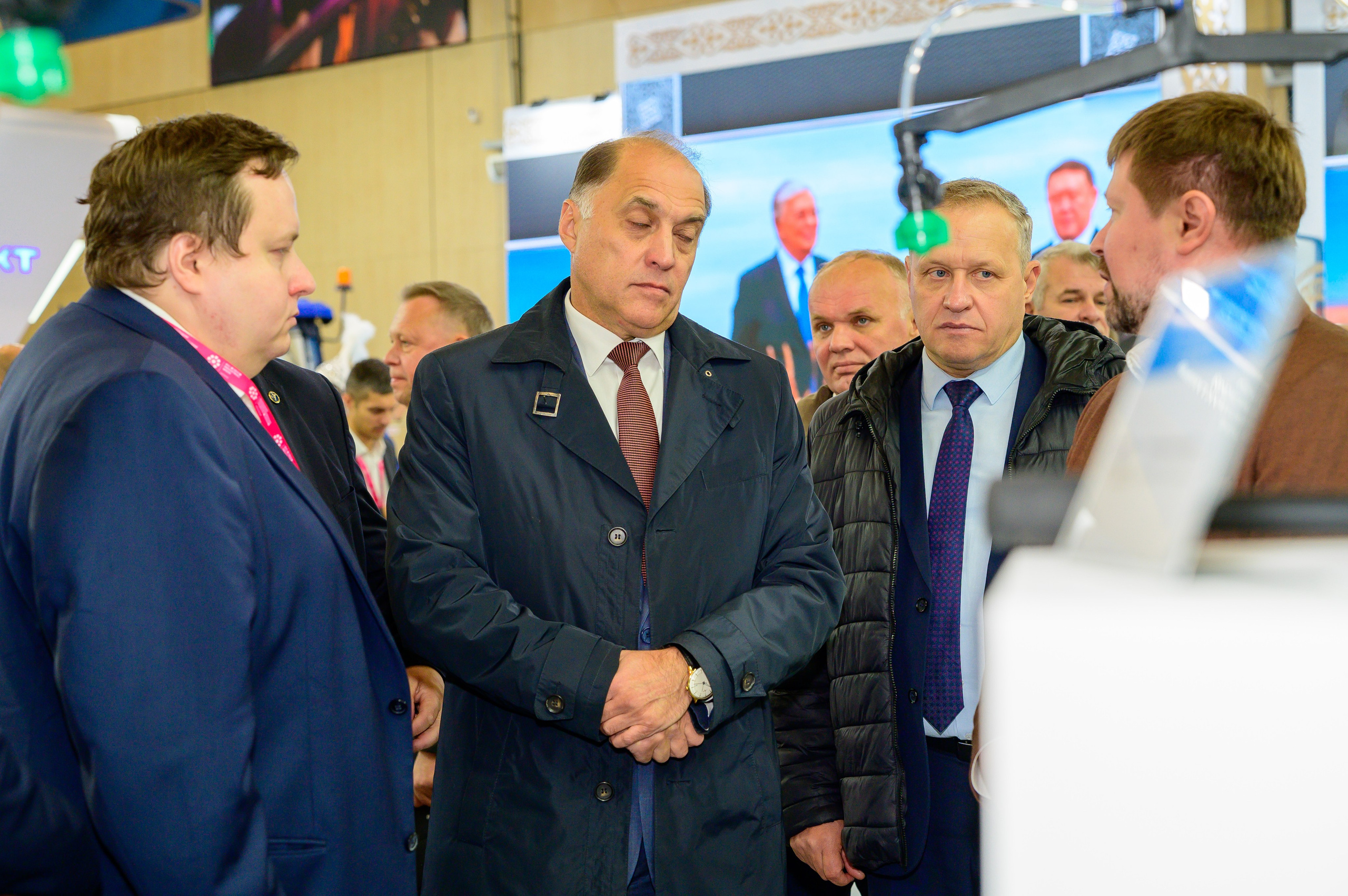 BigindustrialweekBelarus. Фотоуслуги, услуги фотографа, фотографирование важных событий